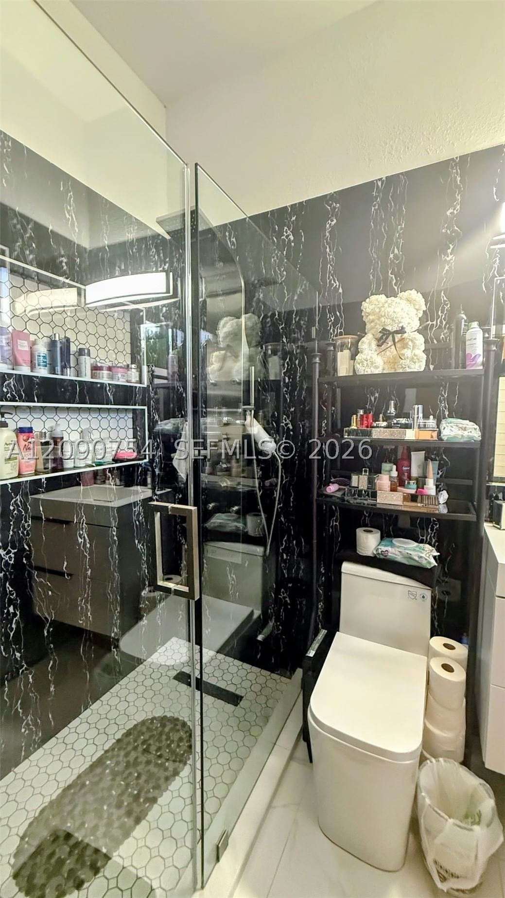 Real estate property located at 1560 124th St, Miami-dade, Gregory Heights, North Miami, FL