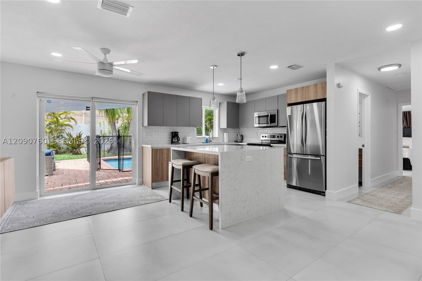Real estate property located at 617 30th Ct, Broward, Boulevard Estates Amen, Wilton Manors, FL