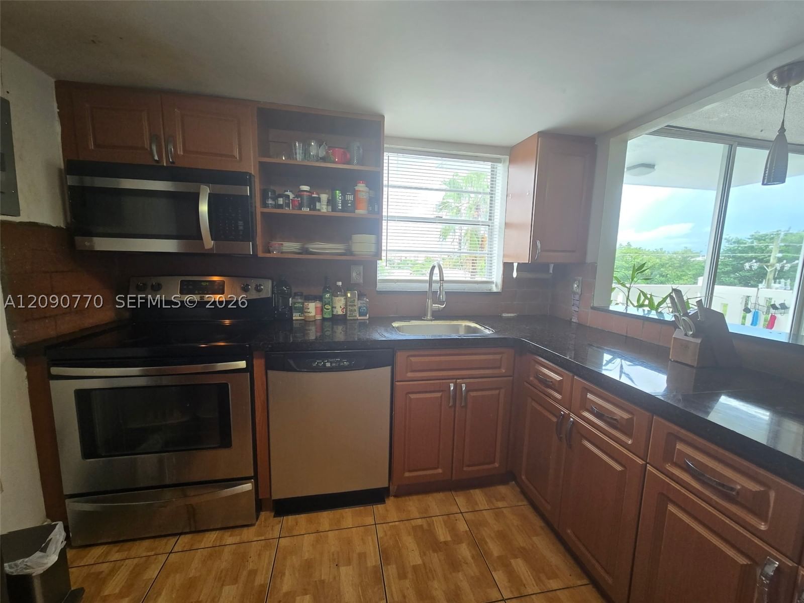 Real estate property located at , Miami-dade, Waterway Plaza Condo, Miami Beach, FL