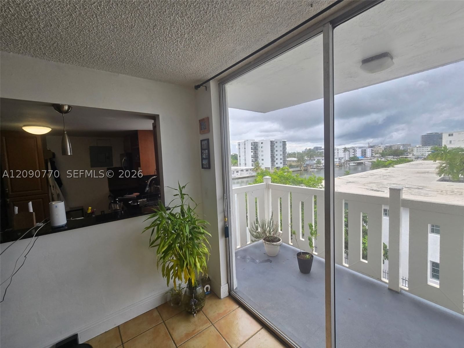 Real estate property located at , Miami-dade, Waterway Plaza Condo, Miami Beach, FL