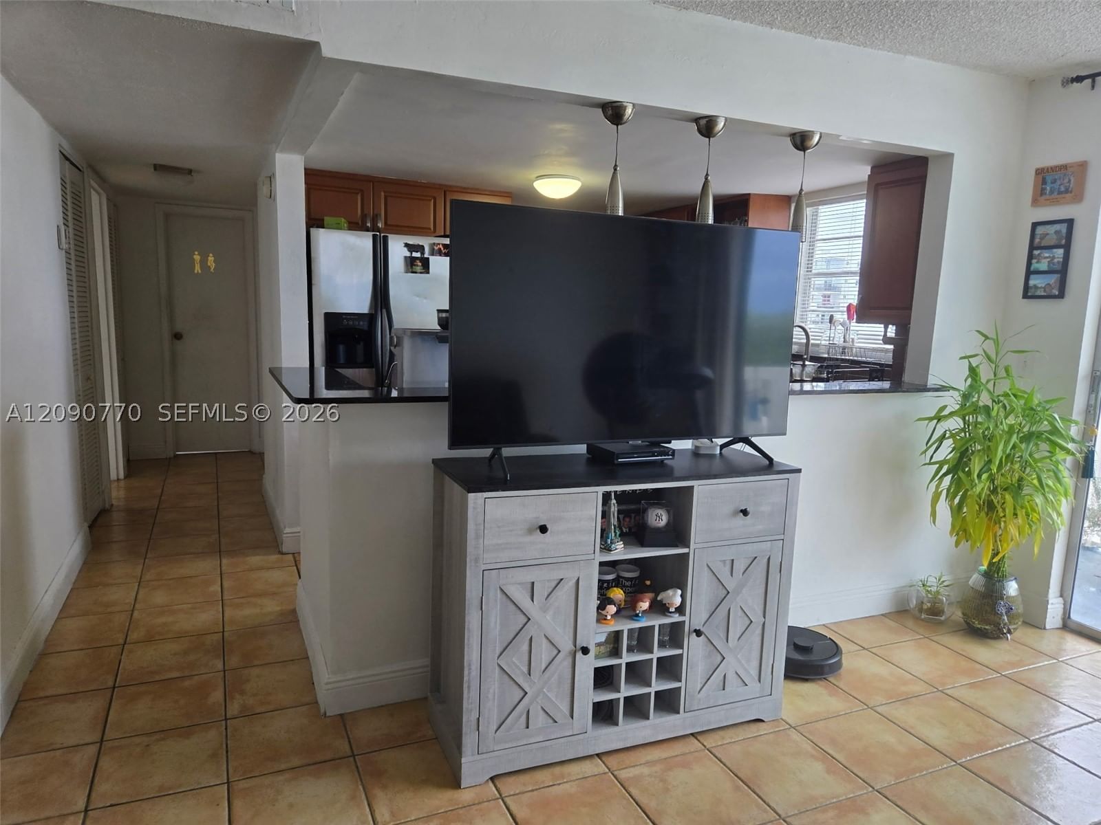 Real estate property located at , Miami-dade, Waterway Plaza Condo, Miami Beach, FL