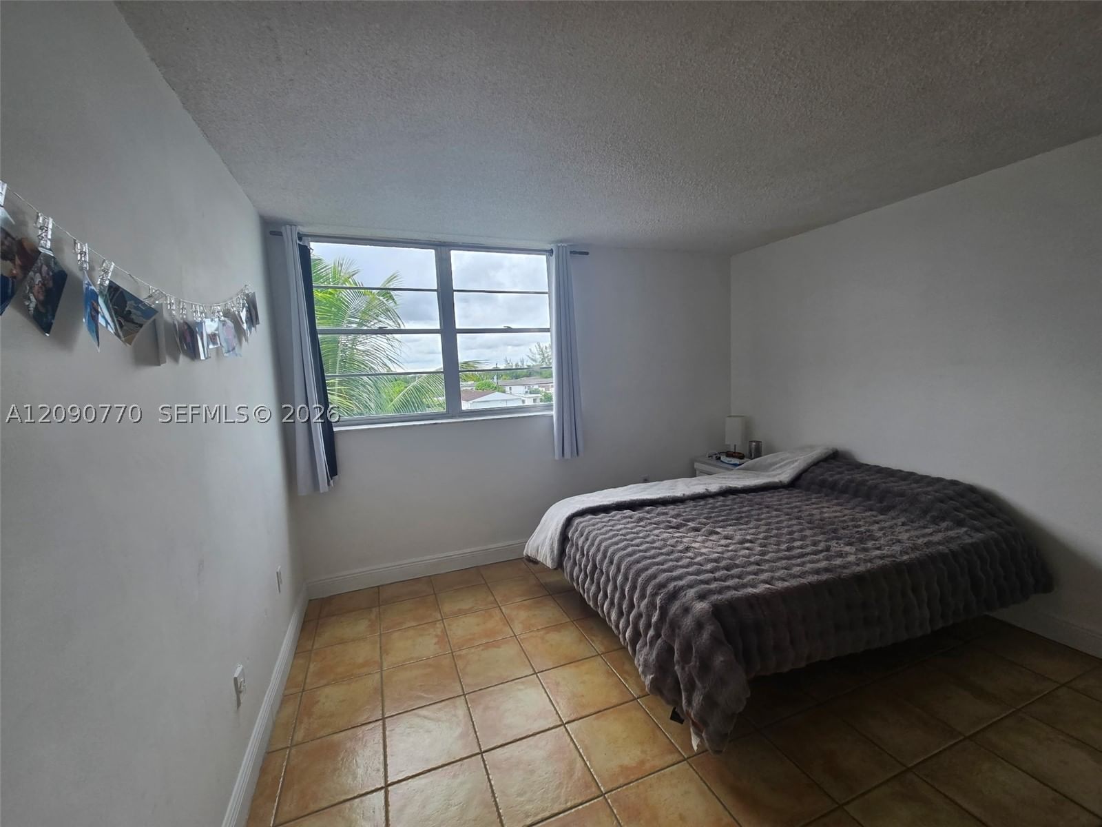 Real estate property located at , Miami-dade, Waterway Plaza Condo, Miami Beach, FL