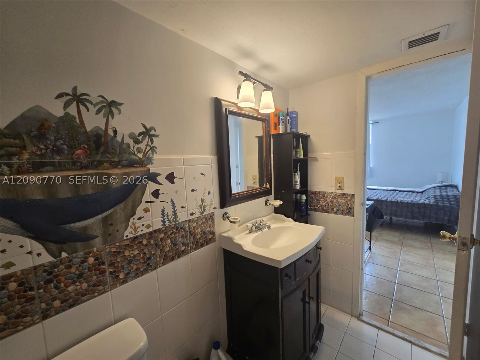 Real estate property located at , Miami-dade, Waterway Plaza Condo, Miami Beach, FL