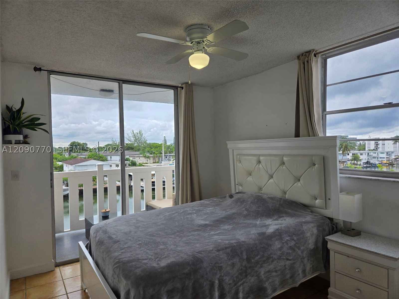 Real estate property located at , Miami-dade, Waterway Plaza Condo, Miami Beach, FL