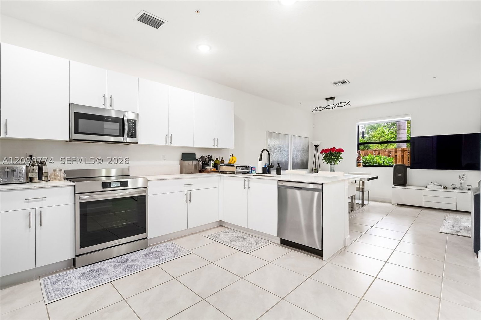 Real estate property located at 15981 2nd Pl, Broward, United States, Pembroke Pines, FL