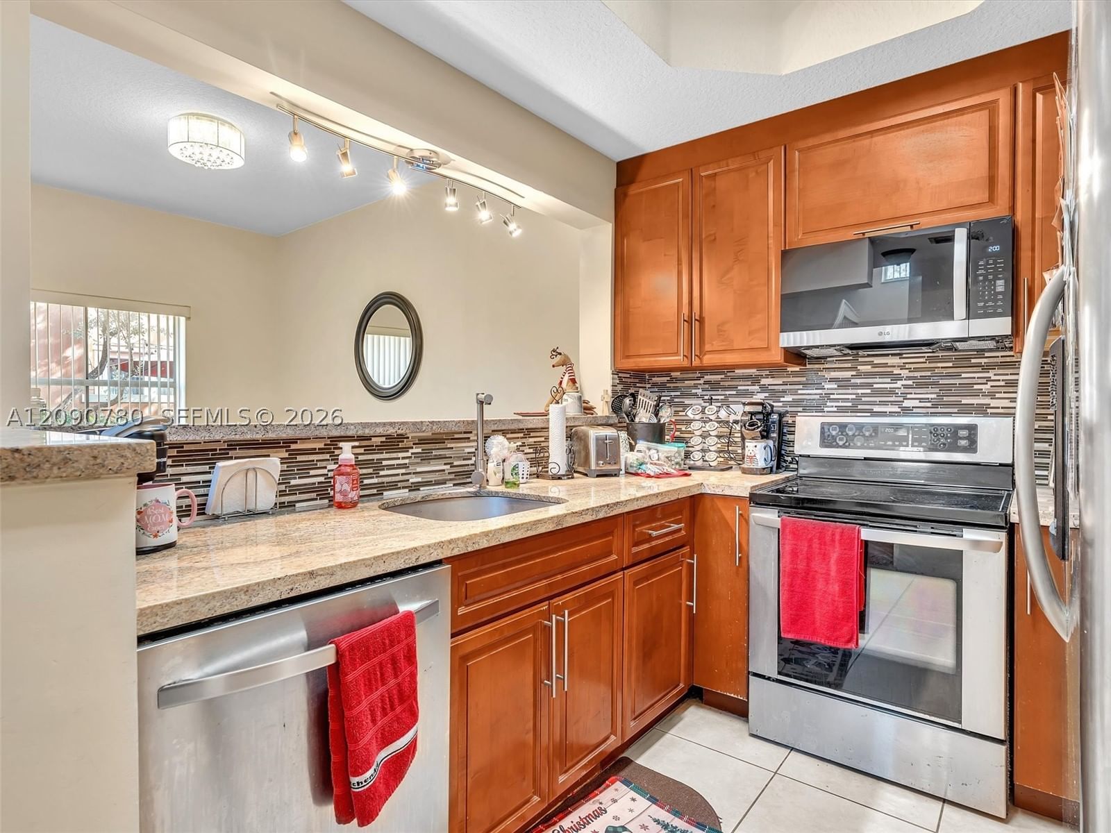 Real estate property located at 2150 Anchor Ct #2310, Broward, Villas At Harbor Isles Co, Dania Beach, FL