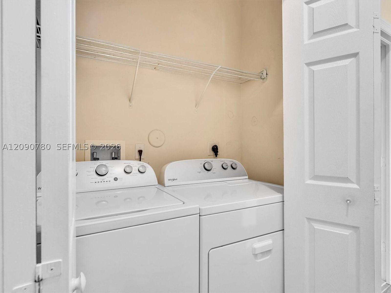 Real estate property located at 2150 Anchor Ct #2310, Broward, Villas At Harbor Isles Co, Dania Beach, FL