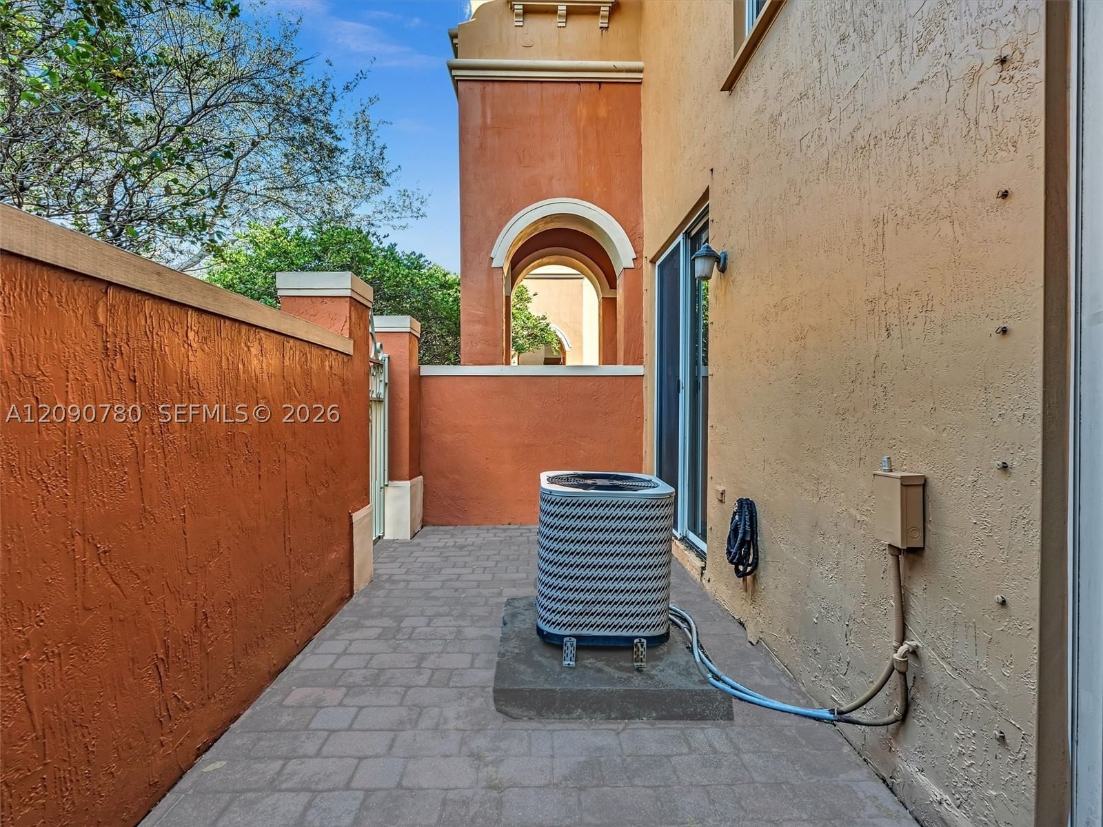 Real estate property located at 2150 Anchor Ct #2310, Broward, Villas At Harbor Isles Co, Dania Beach, FL