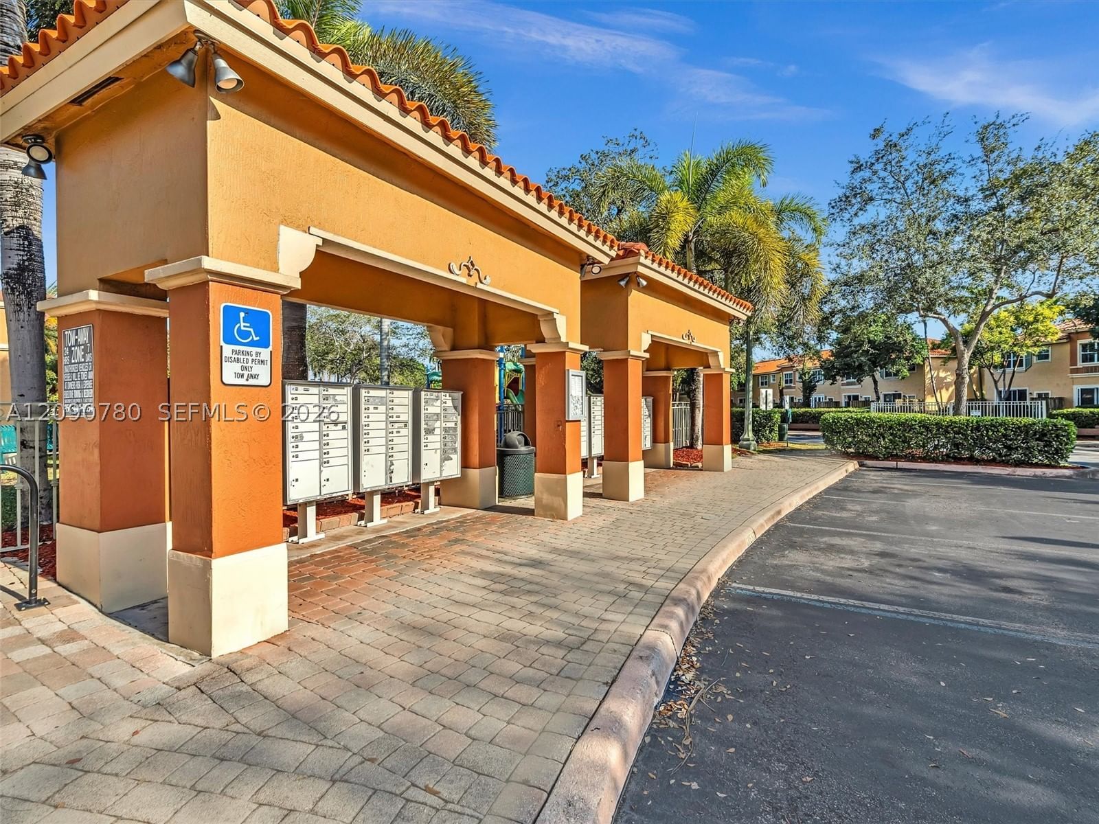 Real estate property located at 2150 Anchor Ct #2310, Broward, Villas At Harbor Isles Co, Dania Beach, FL