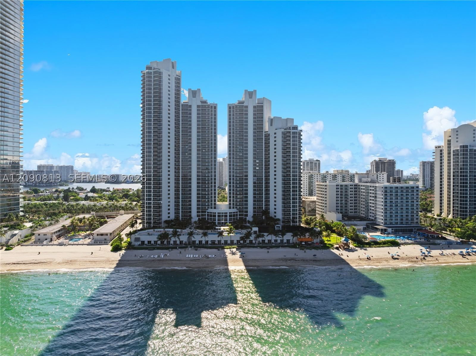 Real estate property located at 19111 Collins Ave #2207, Miami-dade, Ocean Two Condo, Sunny Isles Beach, FL