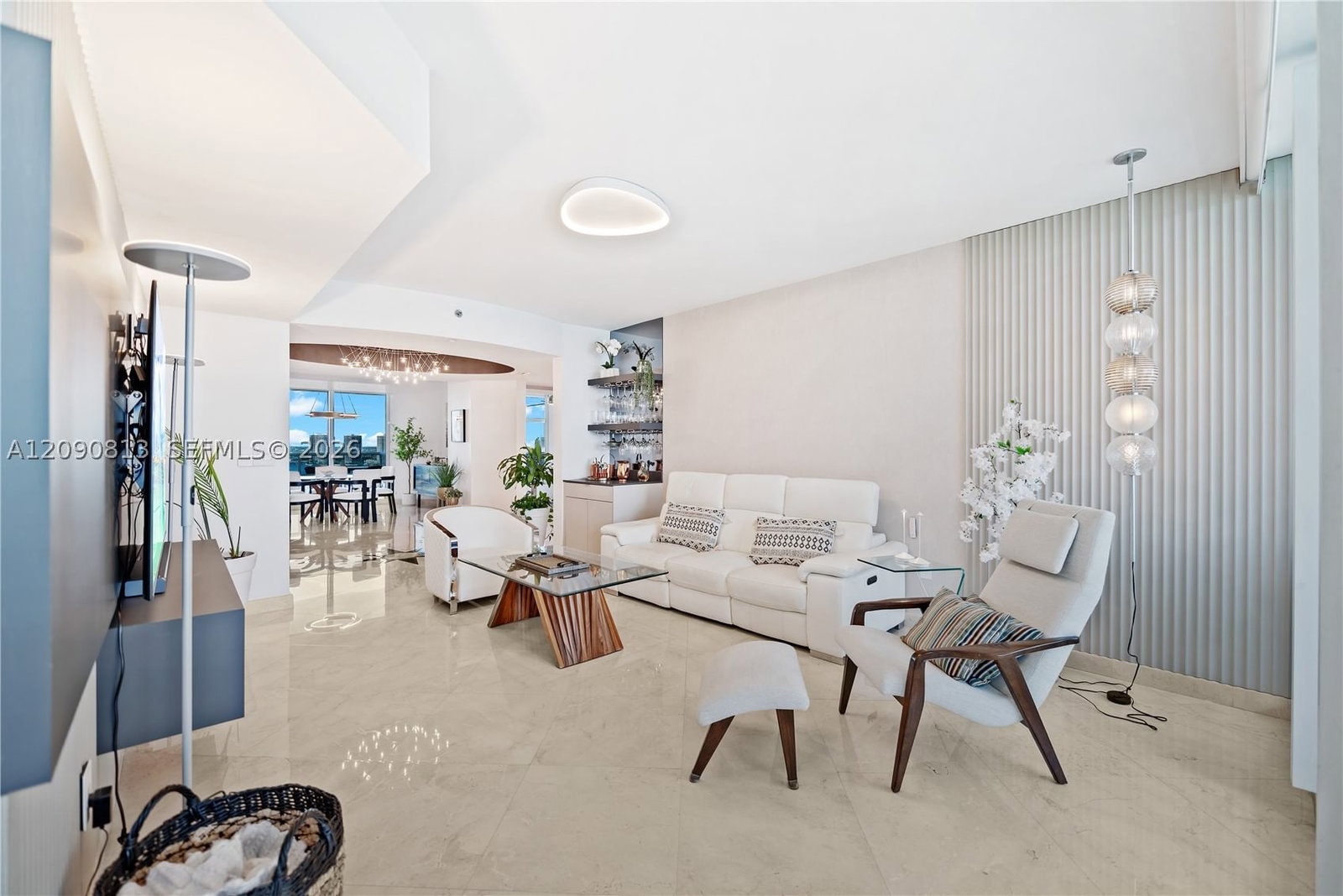 Real estate property located at 19111 Collins Ave #2207, Miami-dade, Ocean Two Condo, Sunny Isles Beach, FL