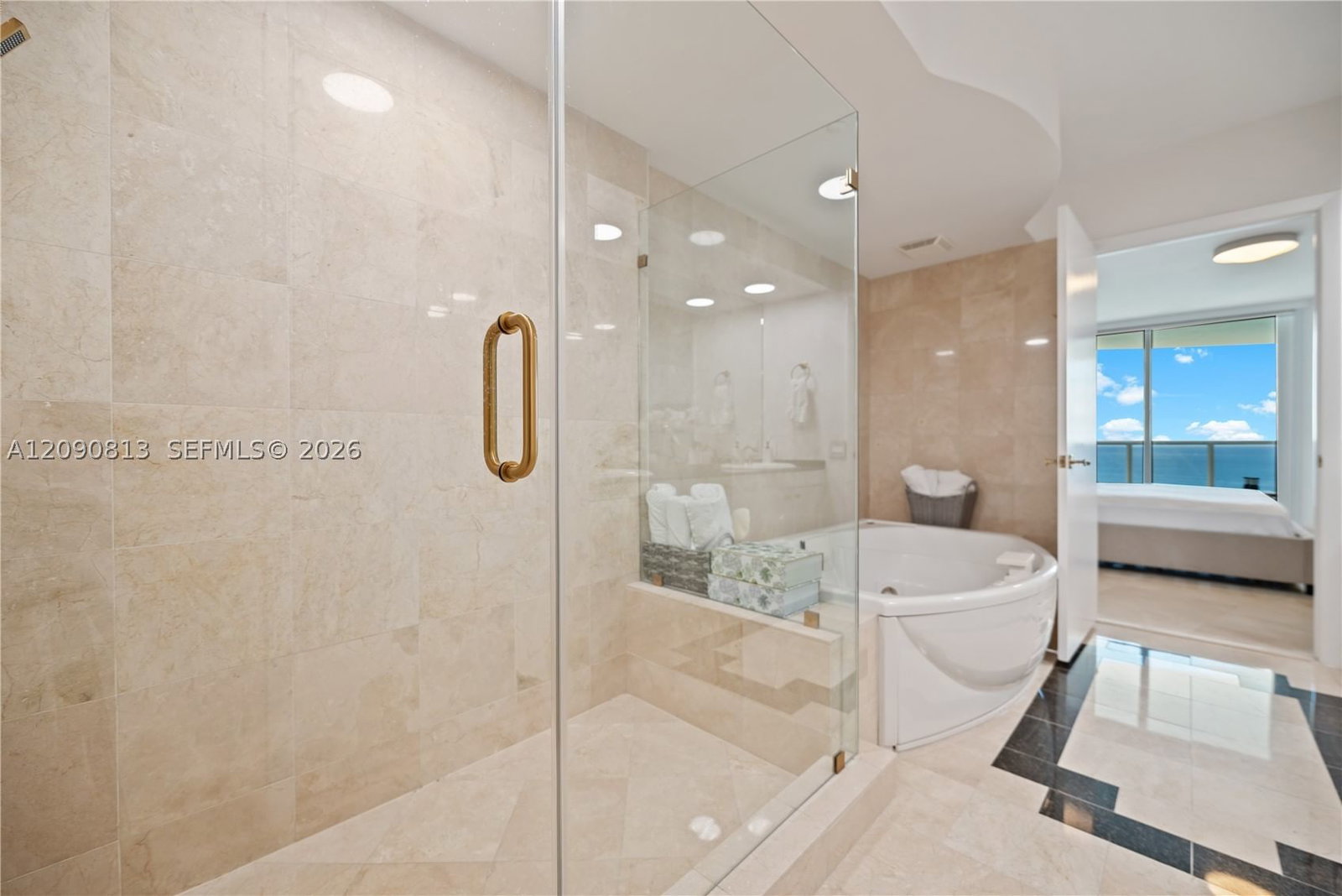 Real estate property located at 19111 Collins Ave #2207, Miami-dade, Ocean Two Condo, Sunny Isles Beach, FL