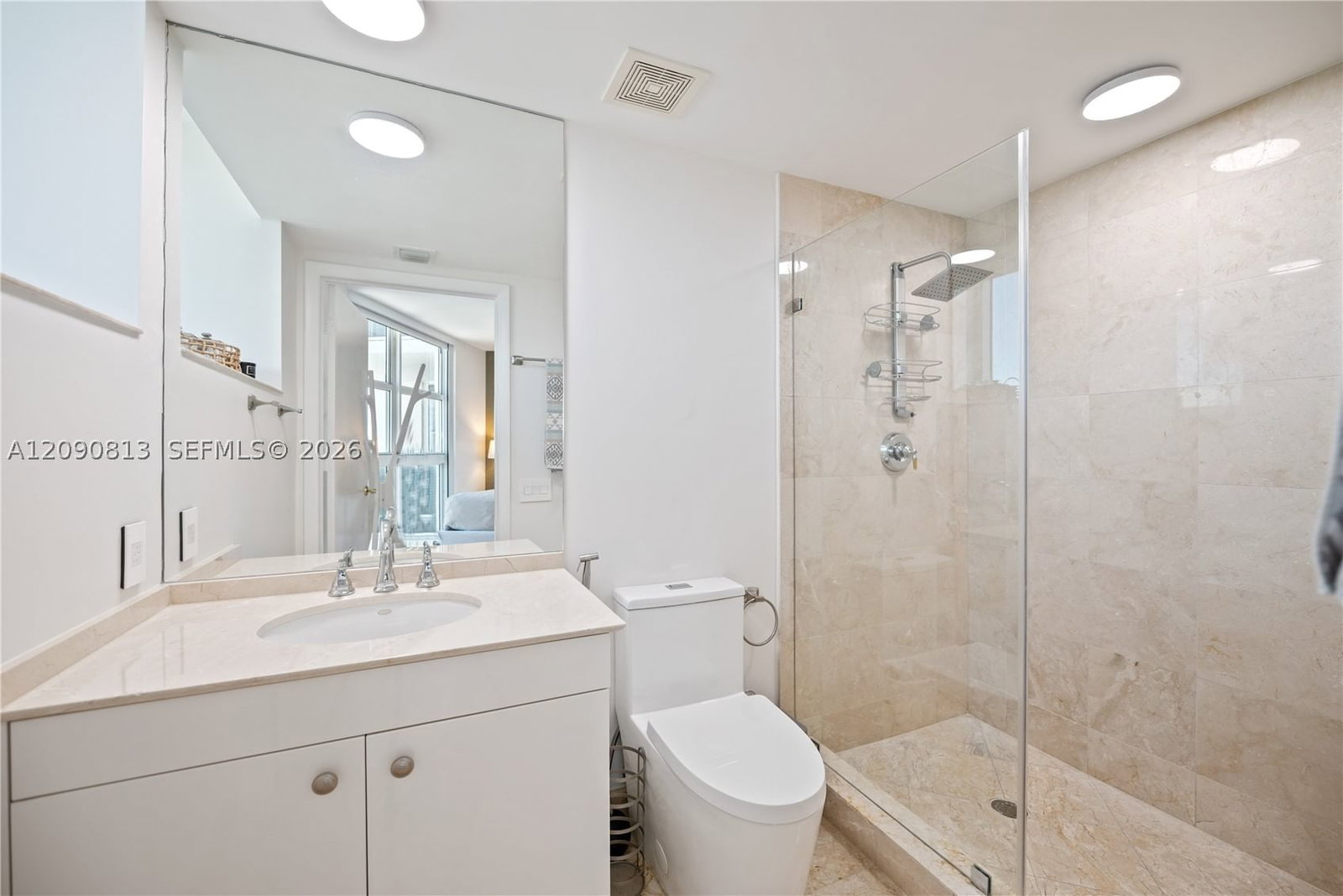 Real estate property located at 19111 Collins Ave #2207, Miami-dade, Ocean Two Condo, Sunny Isles Beach, FL
