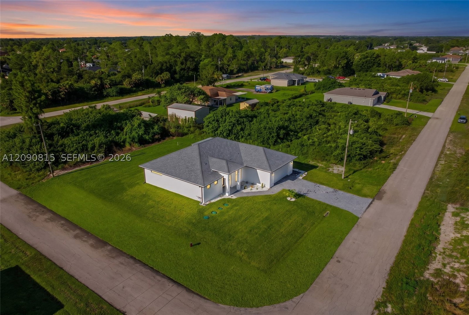 Real estate property located at 736 Chambers St, Lee, Lehigh Acres, Lehigh Acres, FL