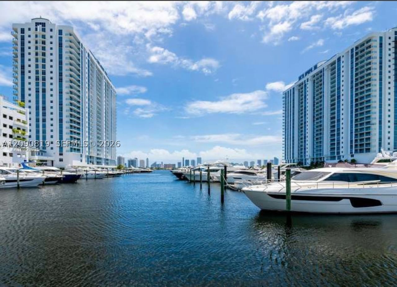 Real estate property located at 17211 Biscayne Blvd BS-62, Miami-dade, Marina Palms Yacht Marina, North Miami Beach, FL