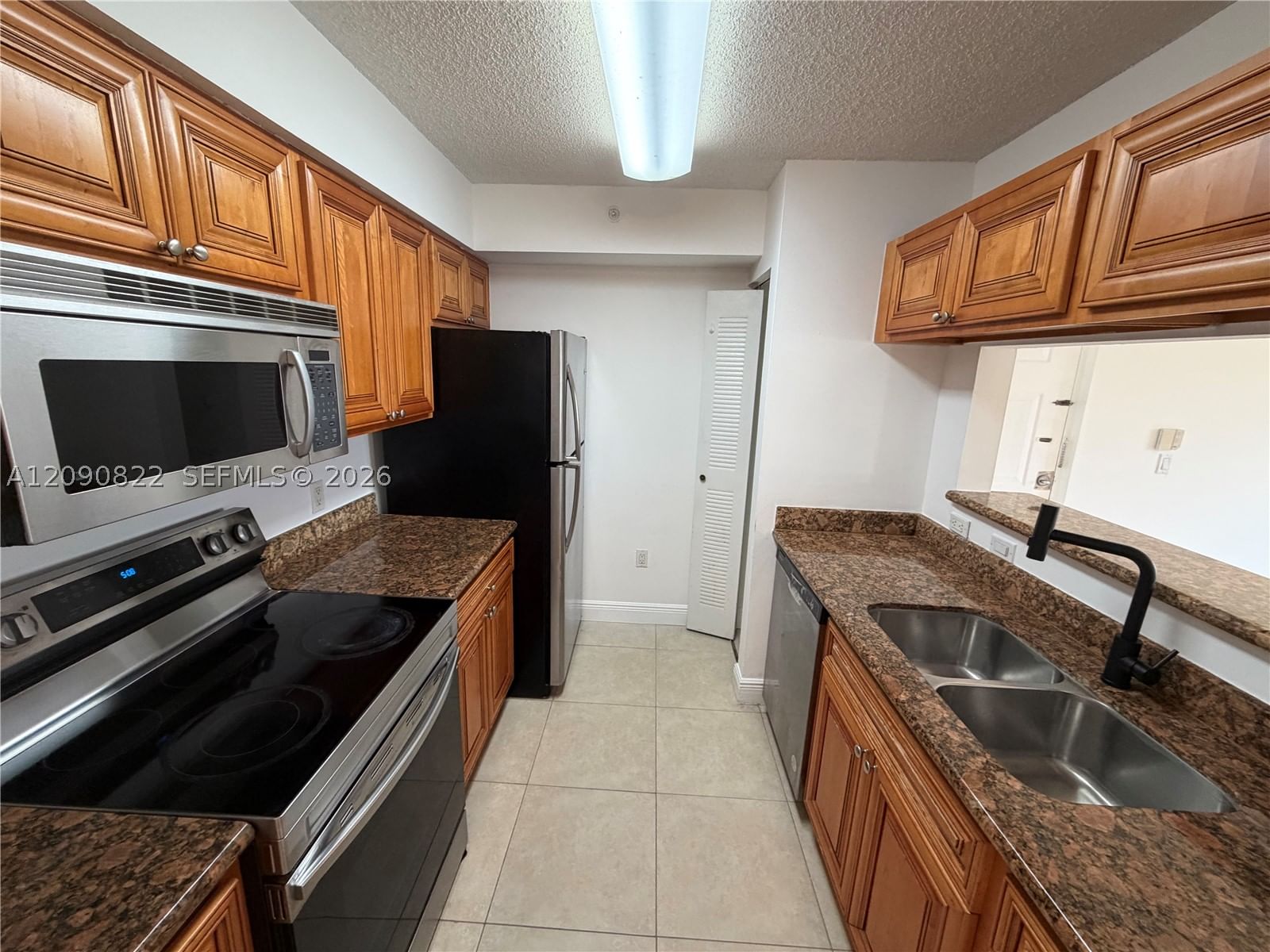 Real estate property located at 12124 Saint Andrews Pl #206, Broward, St Andrews Condo, Miramar, FL