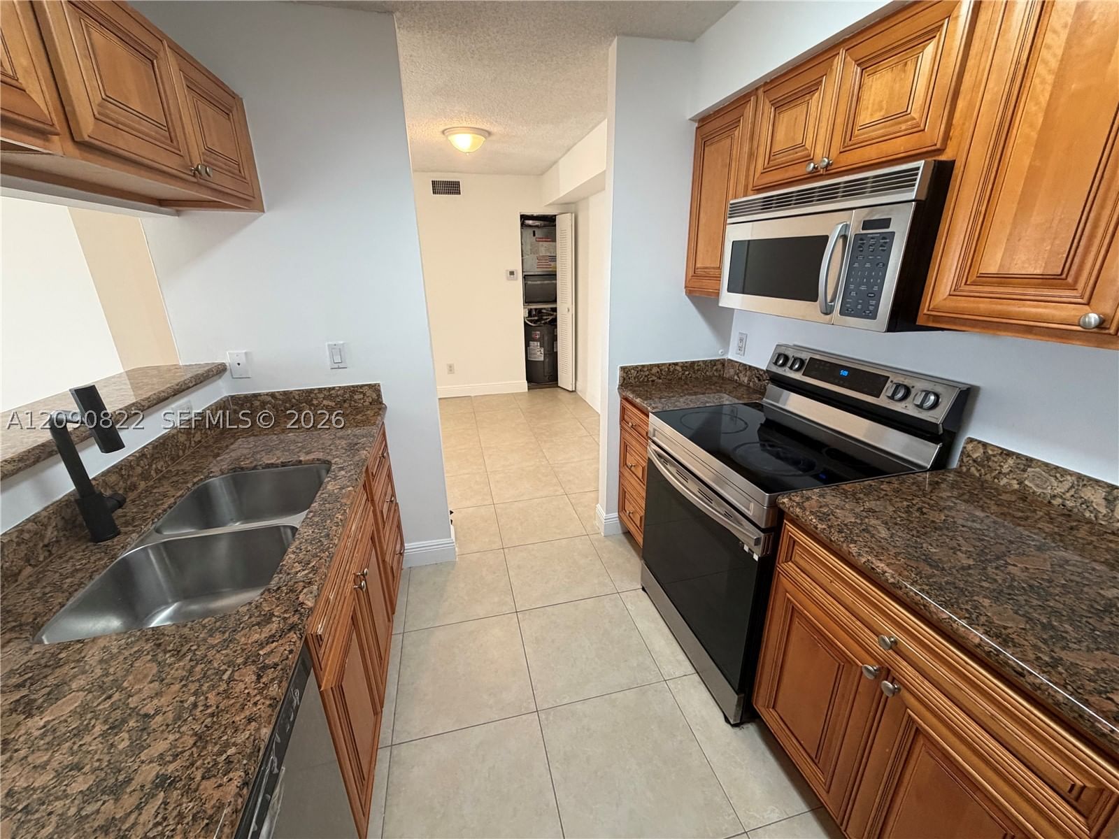 Real estate property located at 12124 Saint Andrews Pl #206, Broward, St Andrews Condo, Miramar, FL