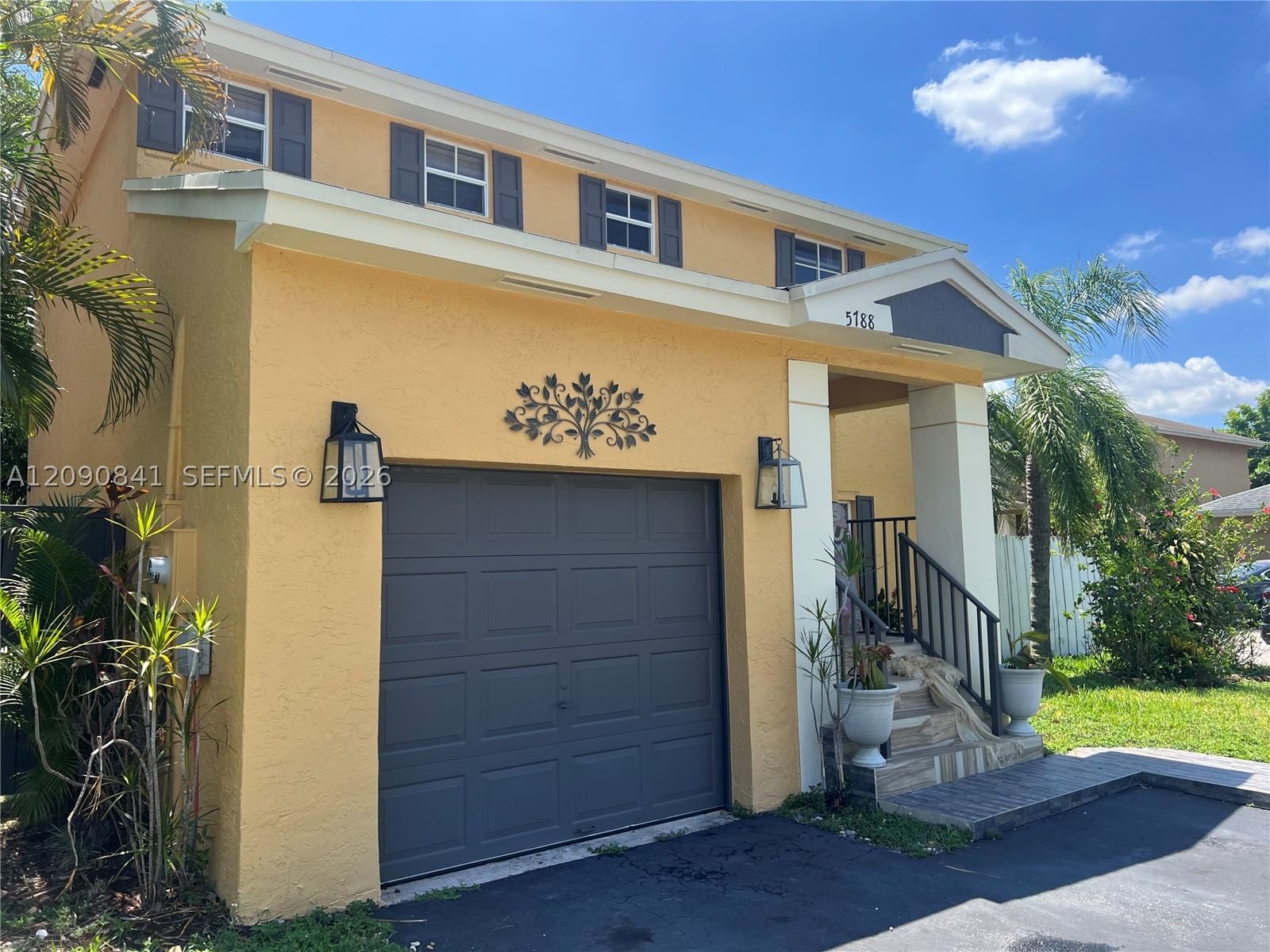 Real estate property located at 5788 Woodland Point Dr, Broward, Villas At Woodland Greens, Tamarac, FL
