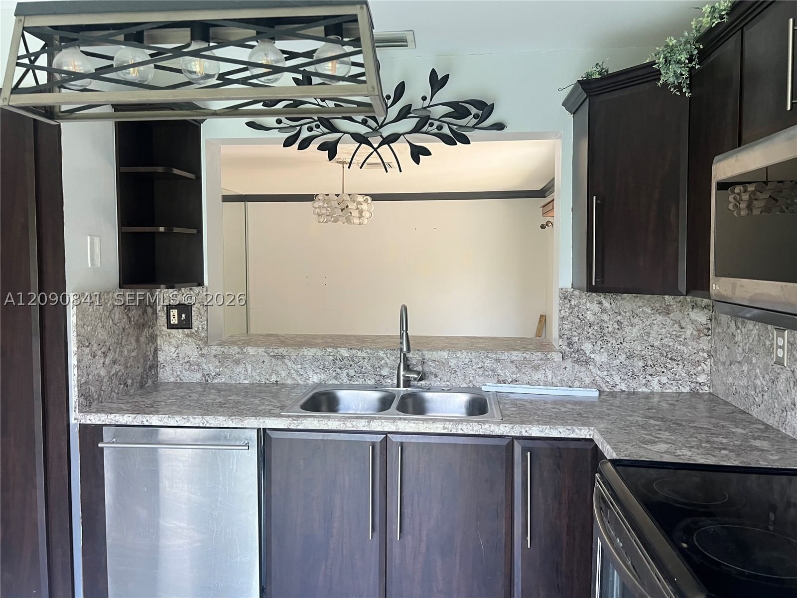 Real estate property located at 5788 Woodland Point Dr, Broward, Villas At Woodland Greens, Tamarac, FL