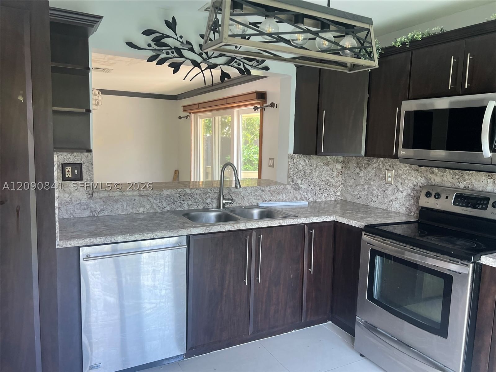 Real estate property located at 5788 Woodland Point Dr, Broward, Villas At Woodland Greens, Tamarac, FL