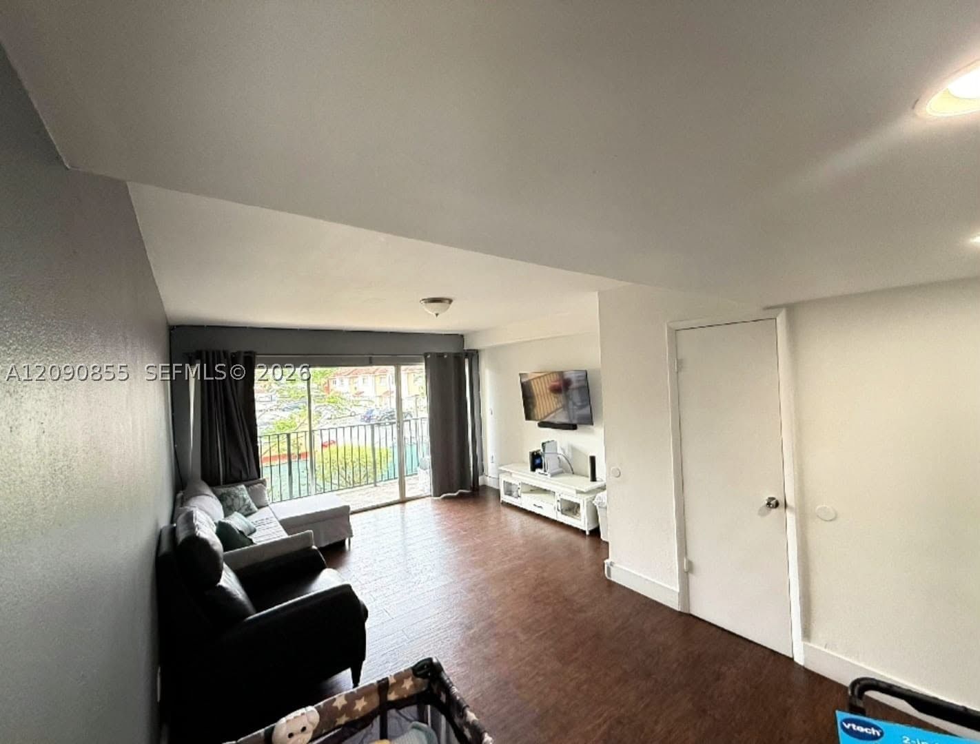 Real estate property located at 231 109th Ave #209, Miami-dade, Laguna Club West Condo Bl, Miami, FL