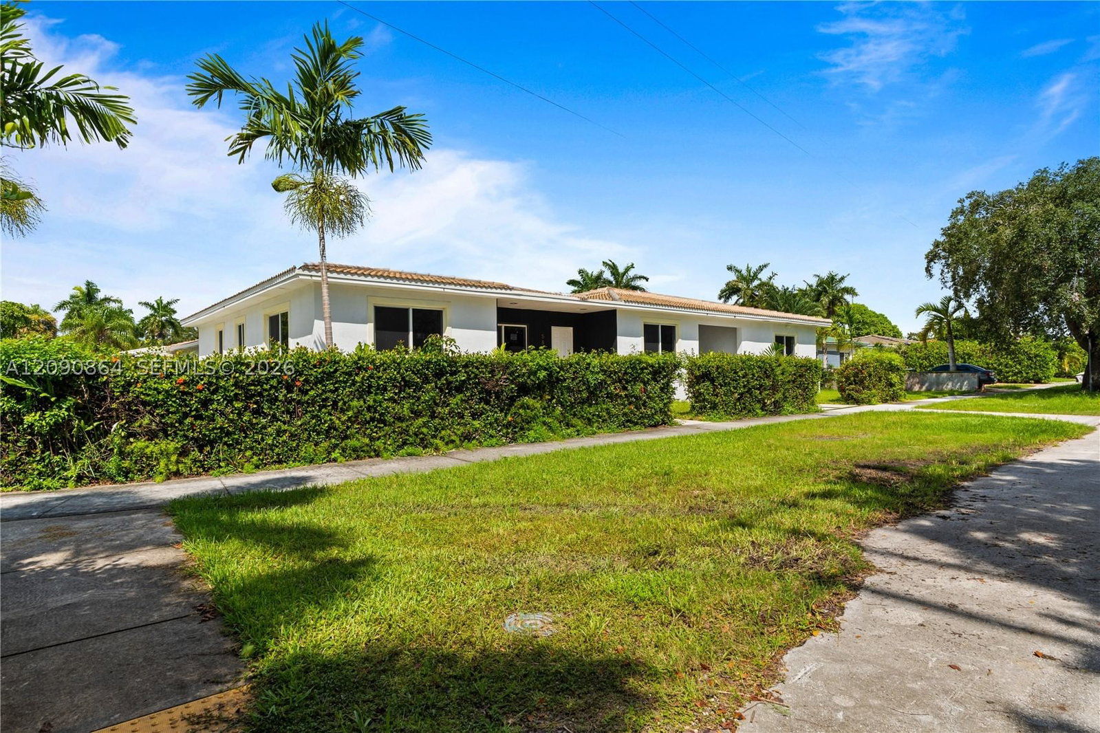 Real estate property located at 580 Lee Dr, Miami-dade, Edgewater Park Amd Pl, Miami Springs, FL
