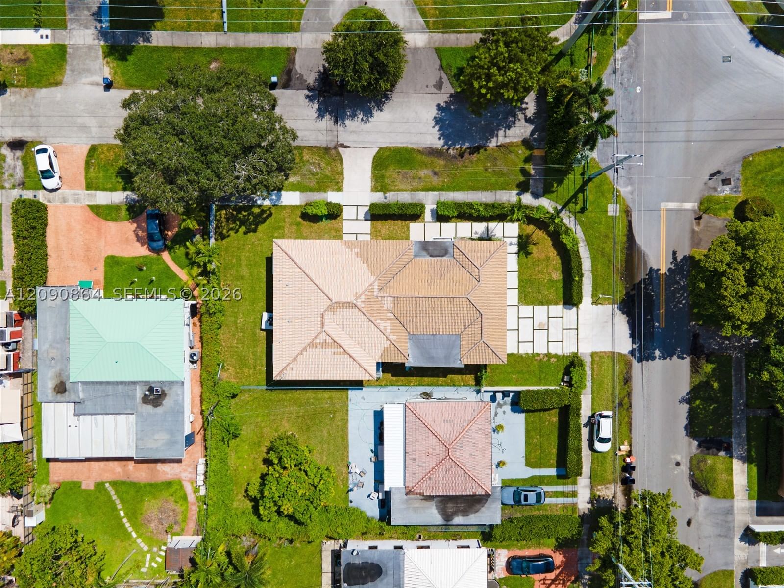 Real estate property located at 580 Lee Dr, Miami-dade, Edgewater Park Amd Pl, Miami Springs, FL