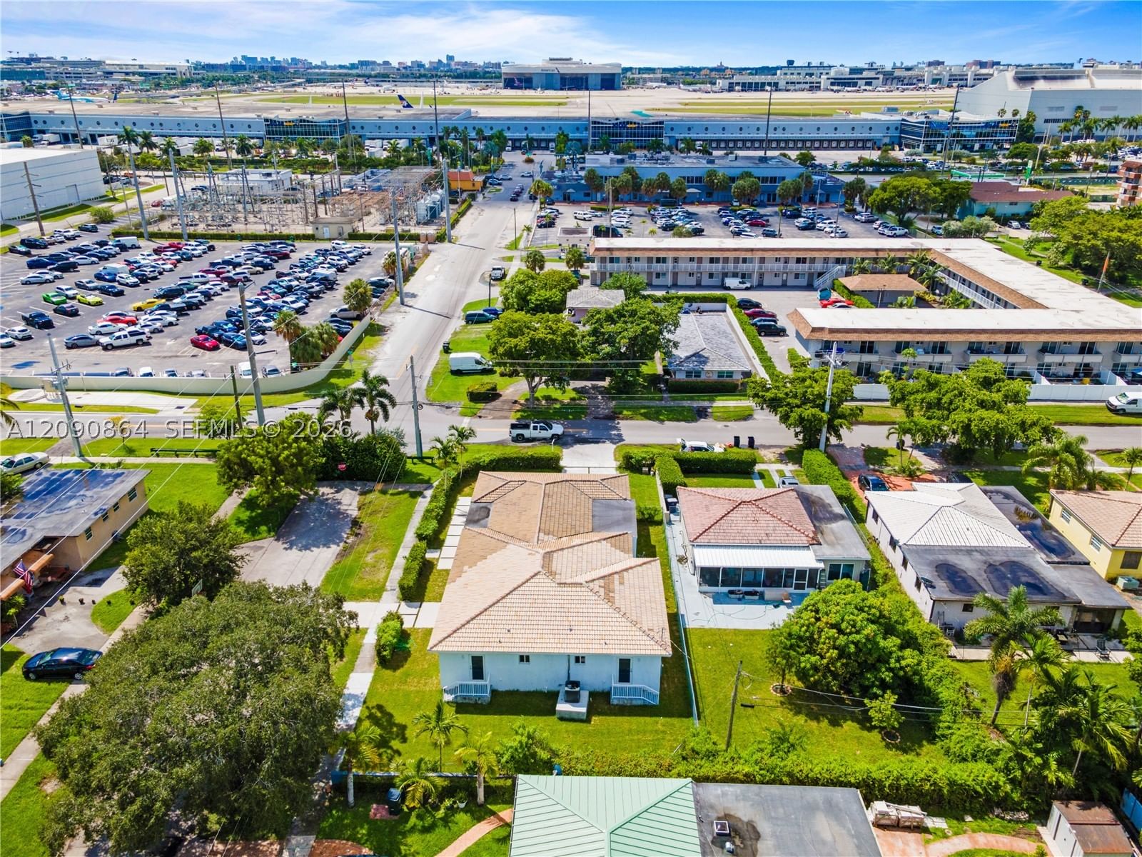 Real estate property located at 580 Lee Dr, Miami-dade, Edgewater Park Amd Pl, Miami Springs, FL