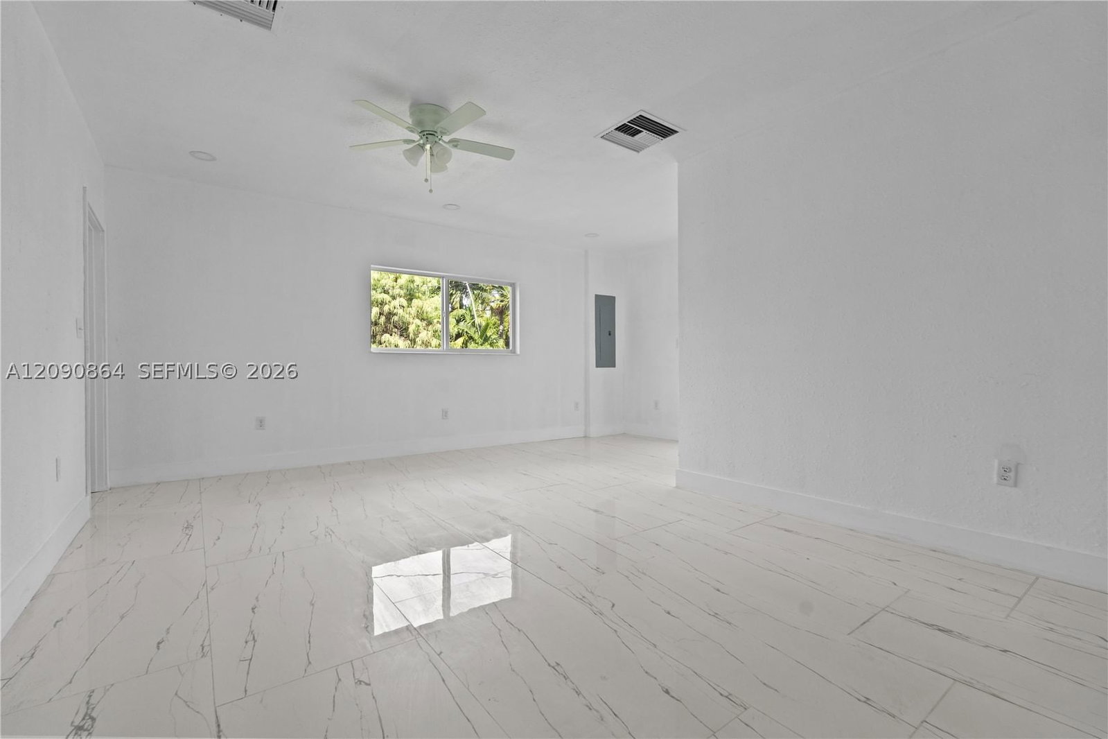Real estate property located at 580 Lee Dr, Miami-dade, Edgewater Park Amd Pl, Miami Springs, FL