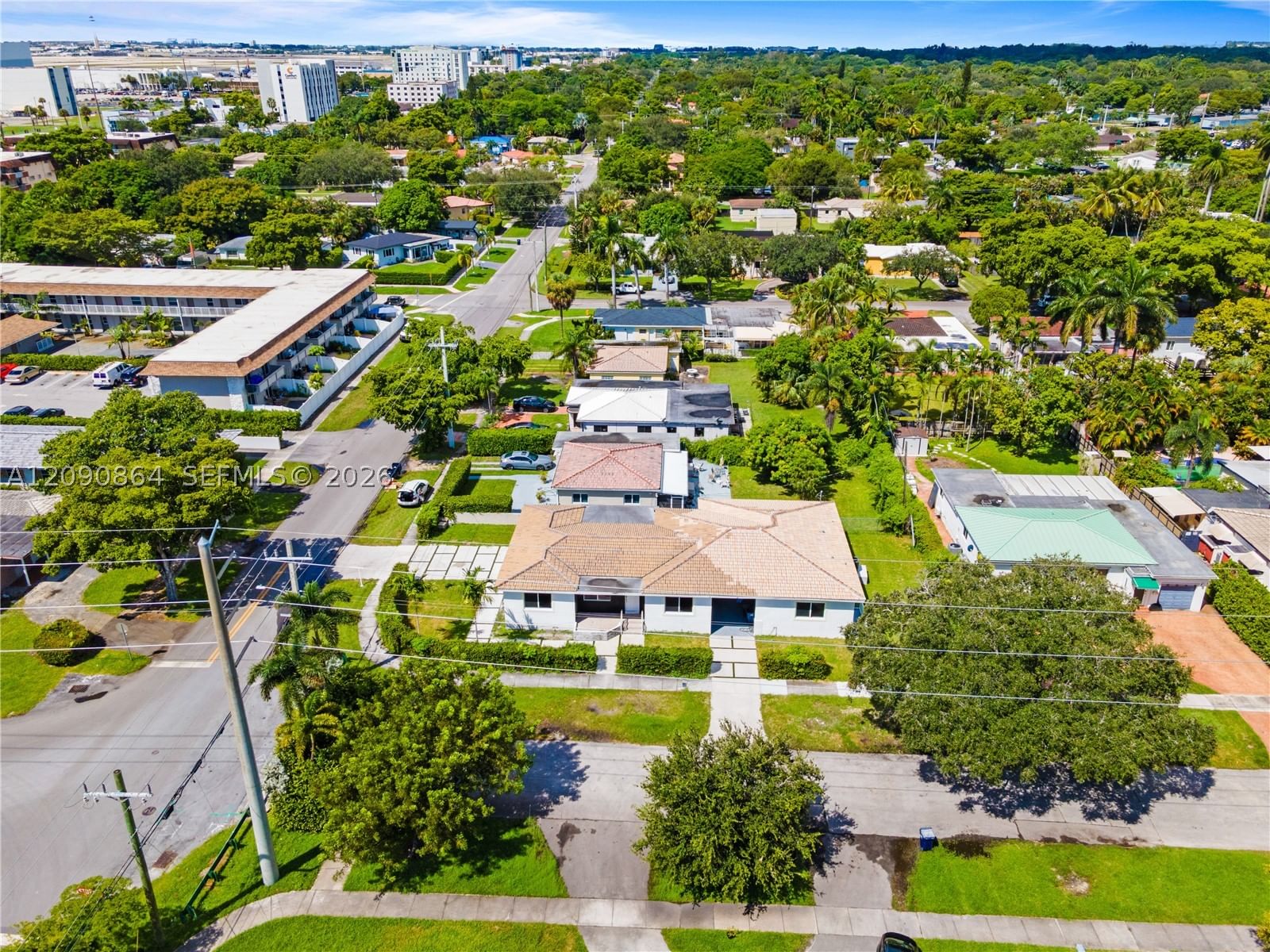 Real estate property located at 580 Lee Dr, Miami-dade, Edgewater Park Amd Pl, Miami Springs, FL