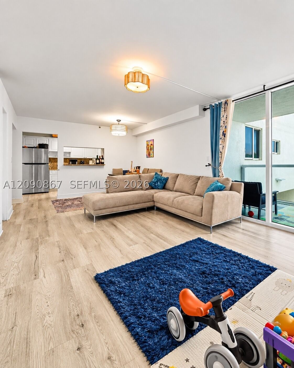 Real estate property located at 2457 Collins Ave #202, Miami-dade, The Royal Club Condo, Miami Beach, FL