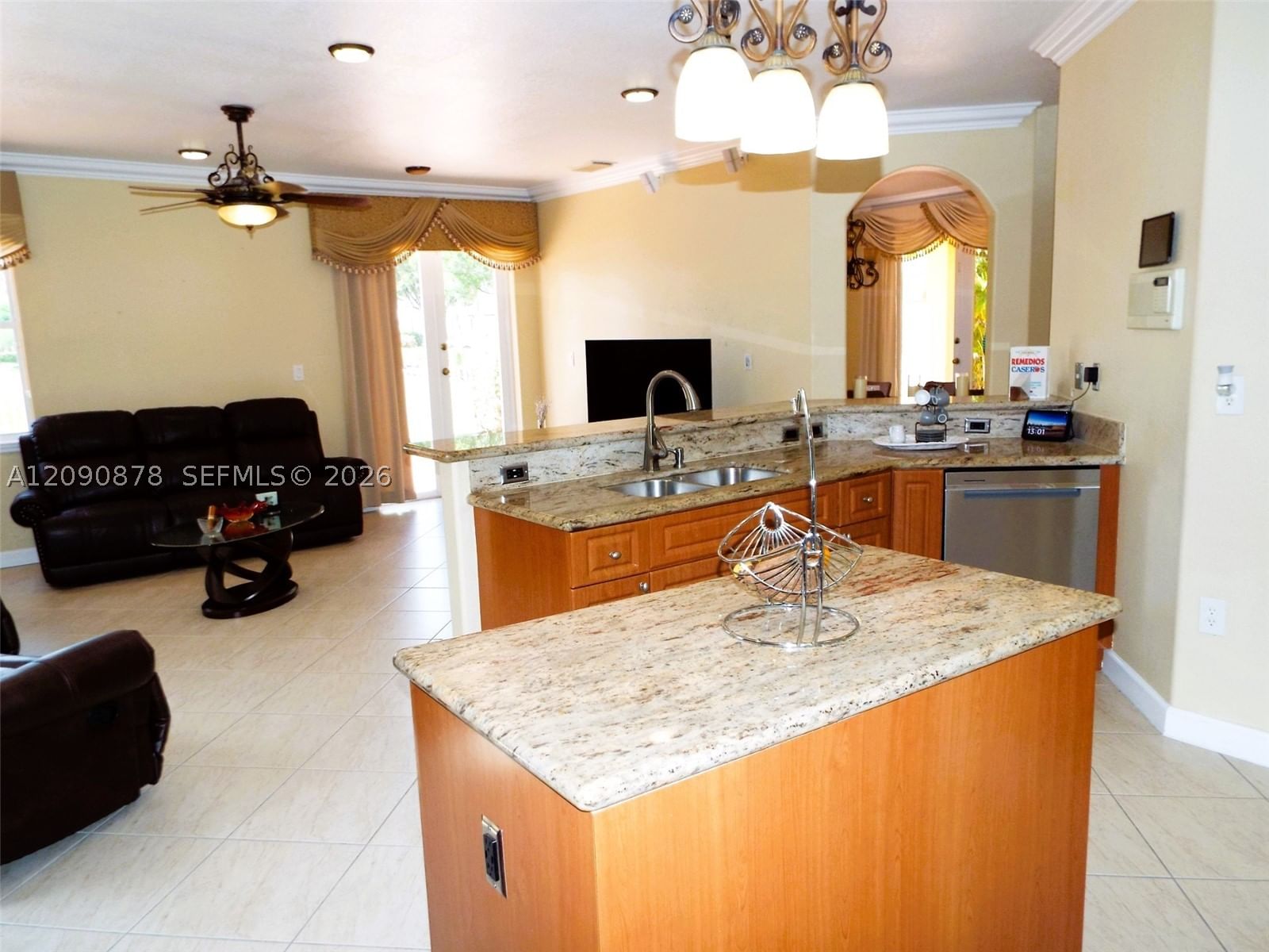 Real estate property located at 6042 163rd Ave, Miami-dade, Rivendell East, Miami, FL
