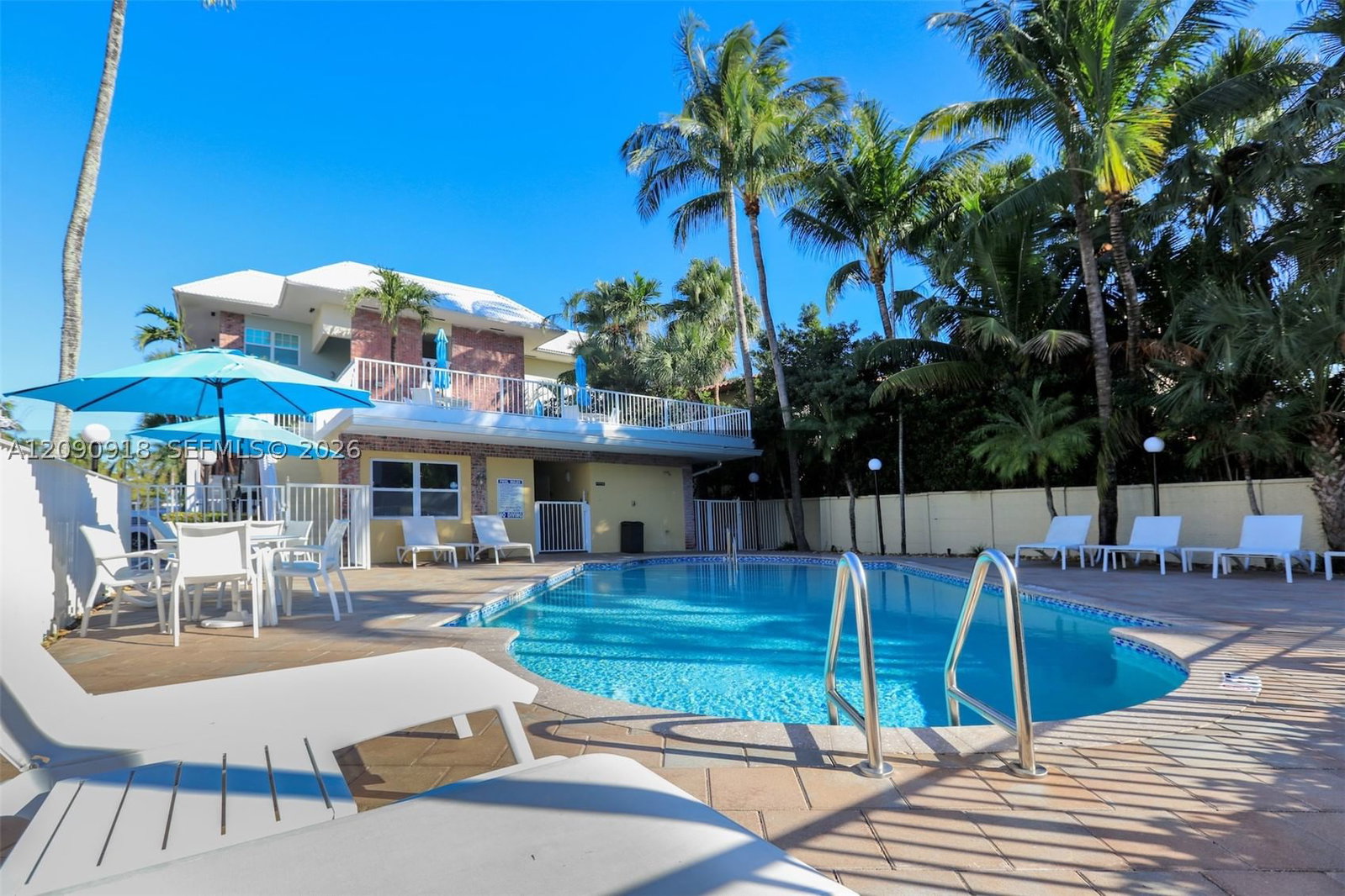 Real estate property located at 2424 17th Cswy #205B, Broward, Village At Harbor Beach C, Fort Lauderdale, FL