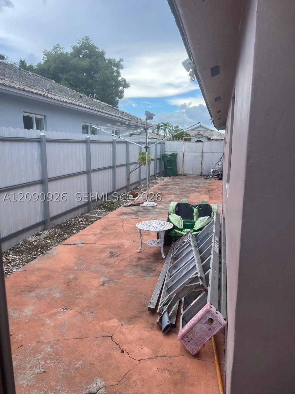 Real estate property located at 10071 127 terrace, Miami-dade, Golden Eagle Estates, Hialeah Gardens, FL