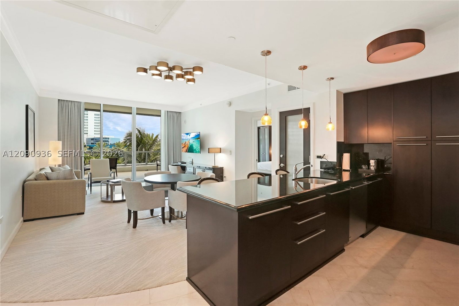 Real estate property located at 4391 Collins Ave #307, Miami-dade, Fontainebleau Iii, Miami Beach, FL