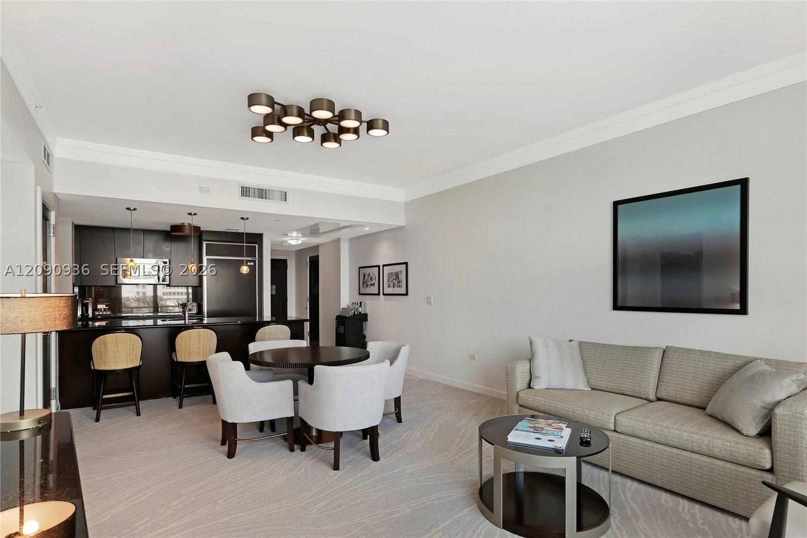 Real estate property located at 4391 Collins Ave #307, Miami-dade, Fontainebleau Iii, Miami Beach, FL