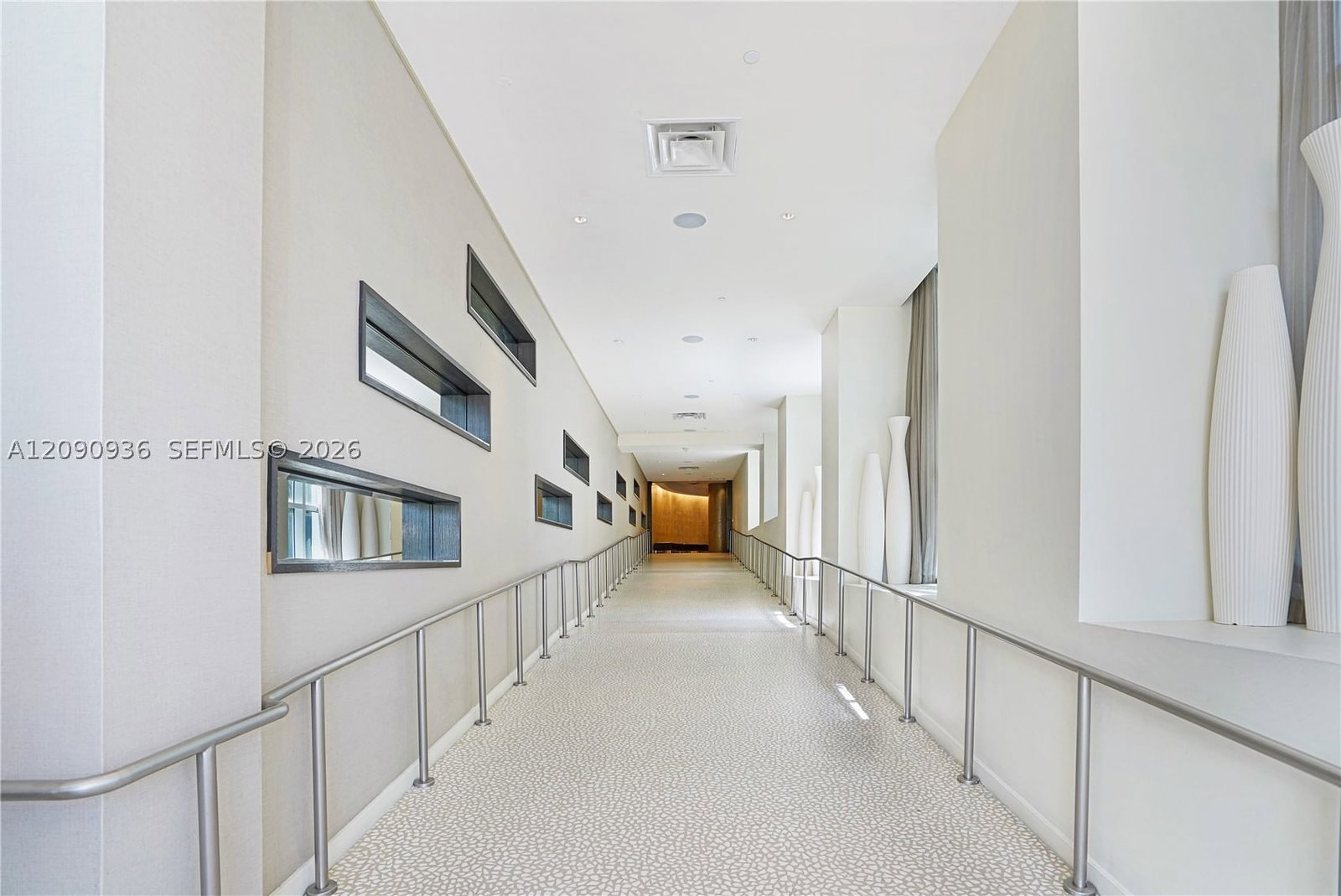 Real estate property located at 4391 Collins Ave #307, Miami-dade, Fontainebleau Iii, Miami Beach, FL