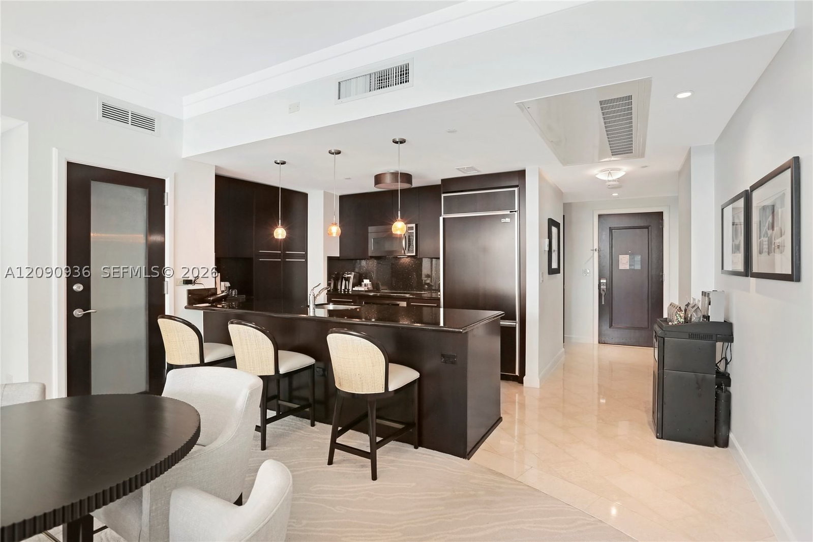 Real estate property located at 4391 Collins Ave #307, Miami-dade, Fontainebleau Iii, Miami Beach, FL