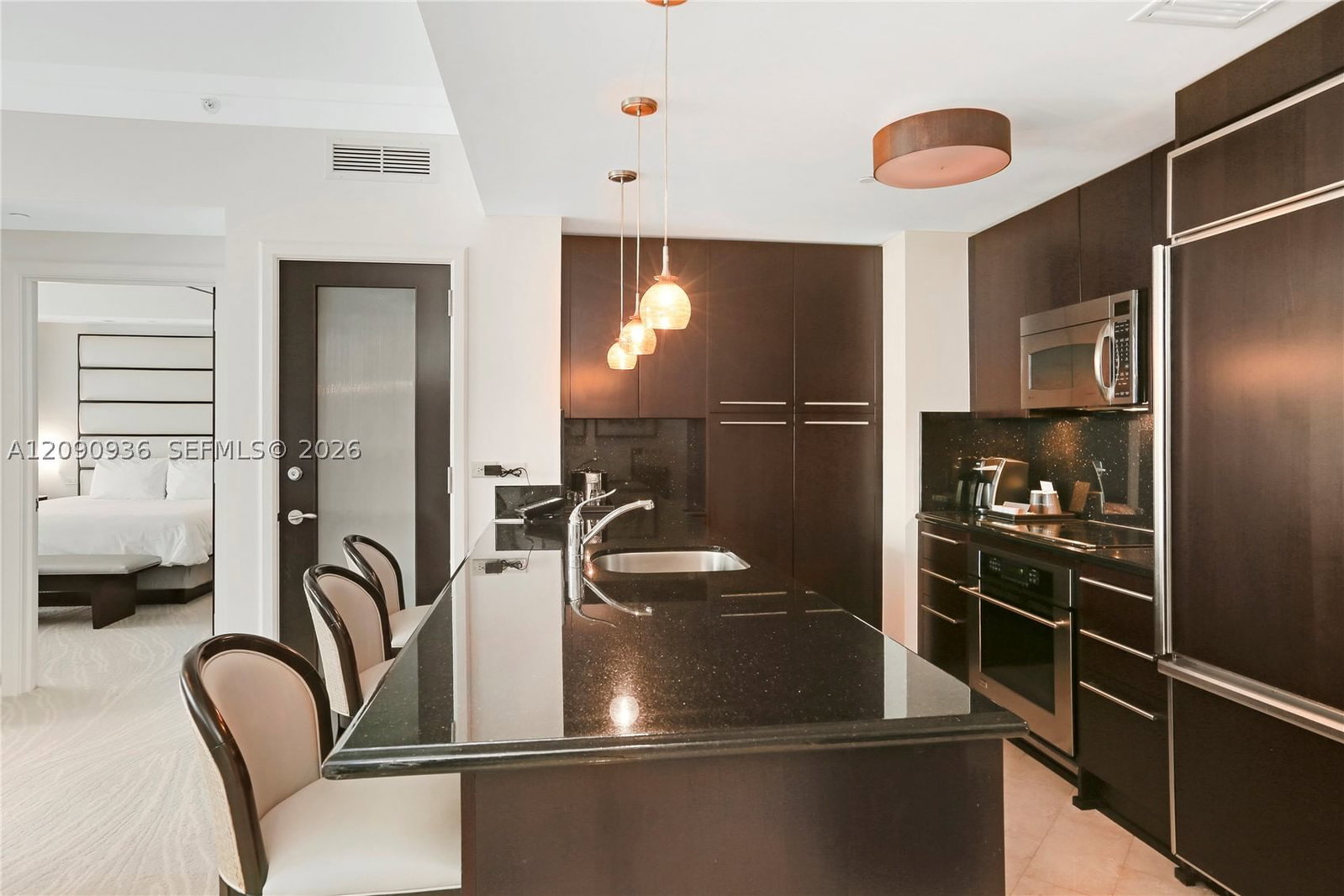 Real estate property located at 4391 Collins Ave #307, Miami-dade, Fontainebleau Iii, Miami Beach, FL