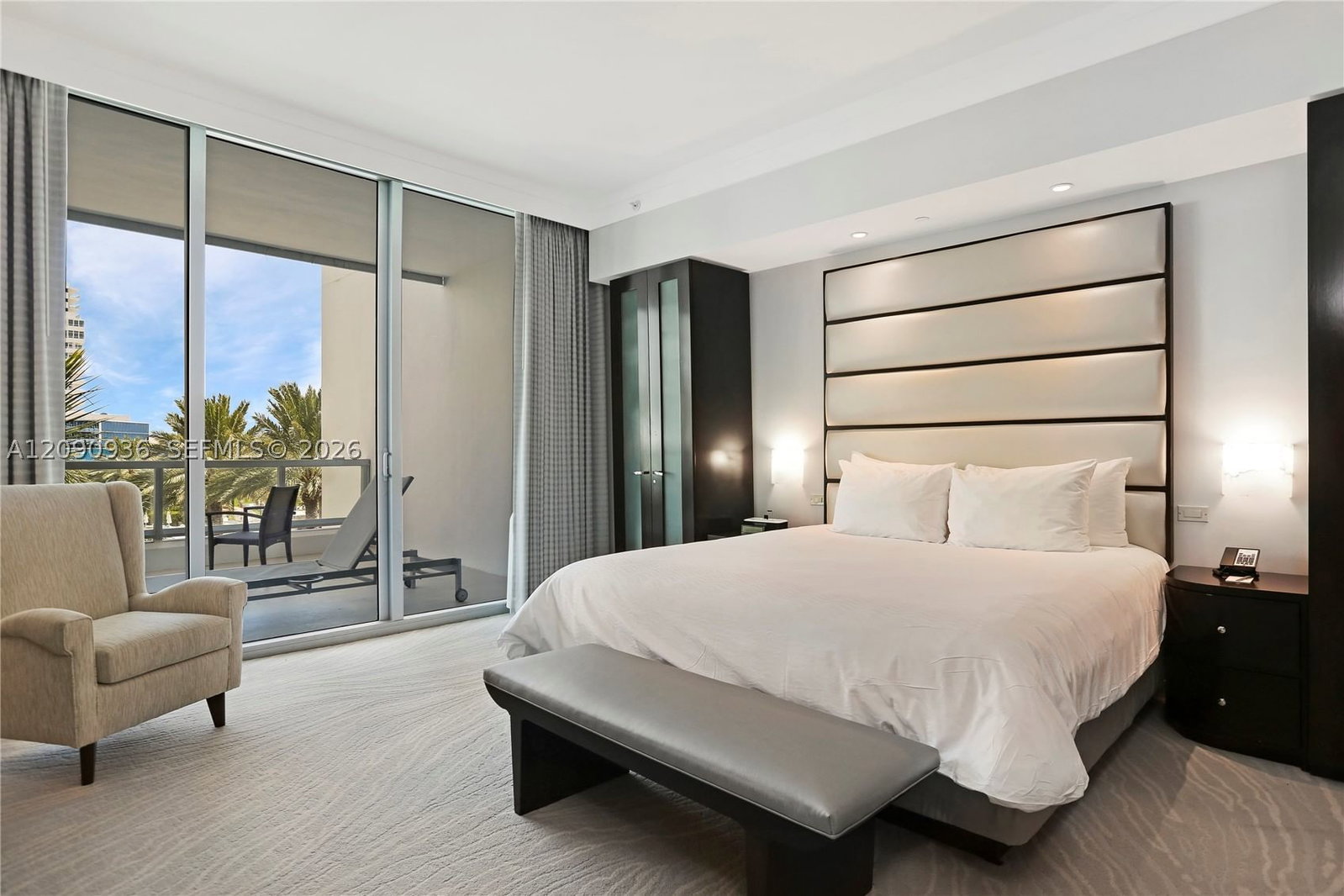 Real estate property located at 4391 Collins Ave #307, Miami-dade, Fontainebleau Iii, Miami Beach, FL