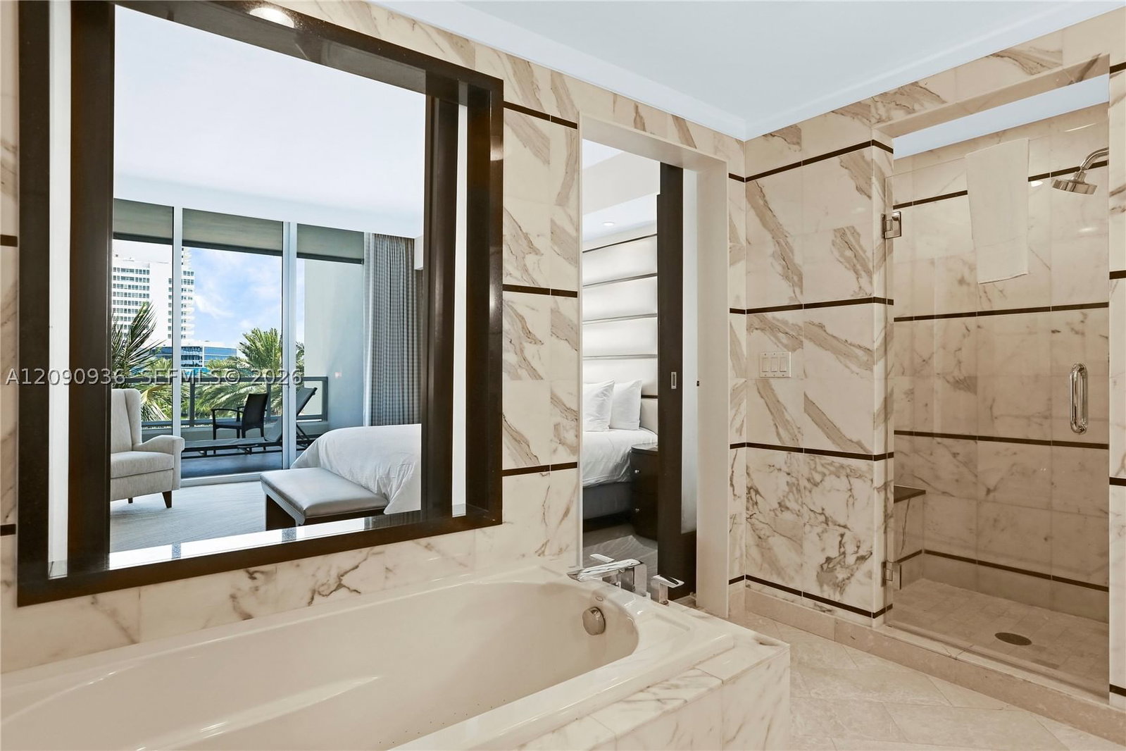 Real estate property located at 4391 Collins Ave #307, Miami-dade, Fontainebleau Iii, Miami Beach, FL