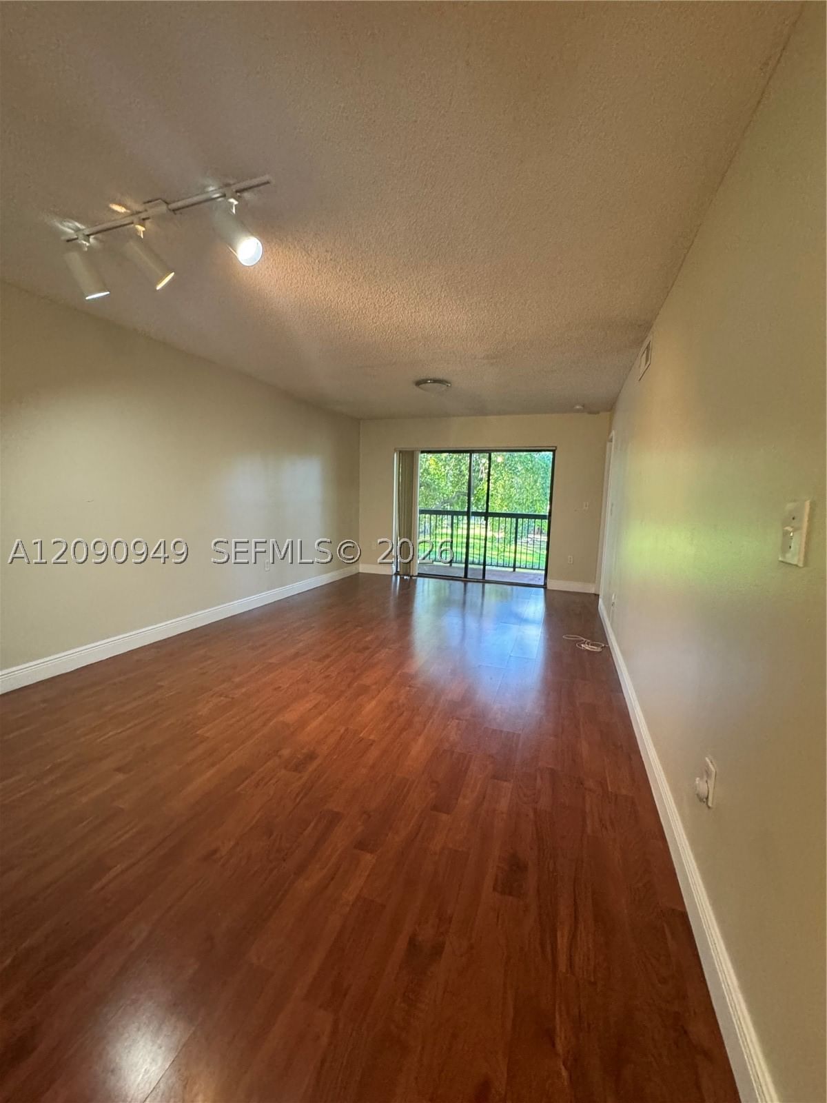 Real estate property located at 9969 Nob Hill Ct #9969, Broward, Villas De Venezia Condo, Sunrise, FL