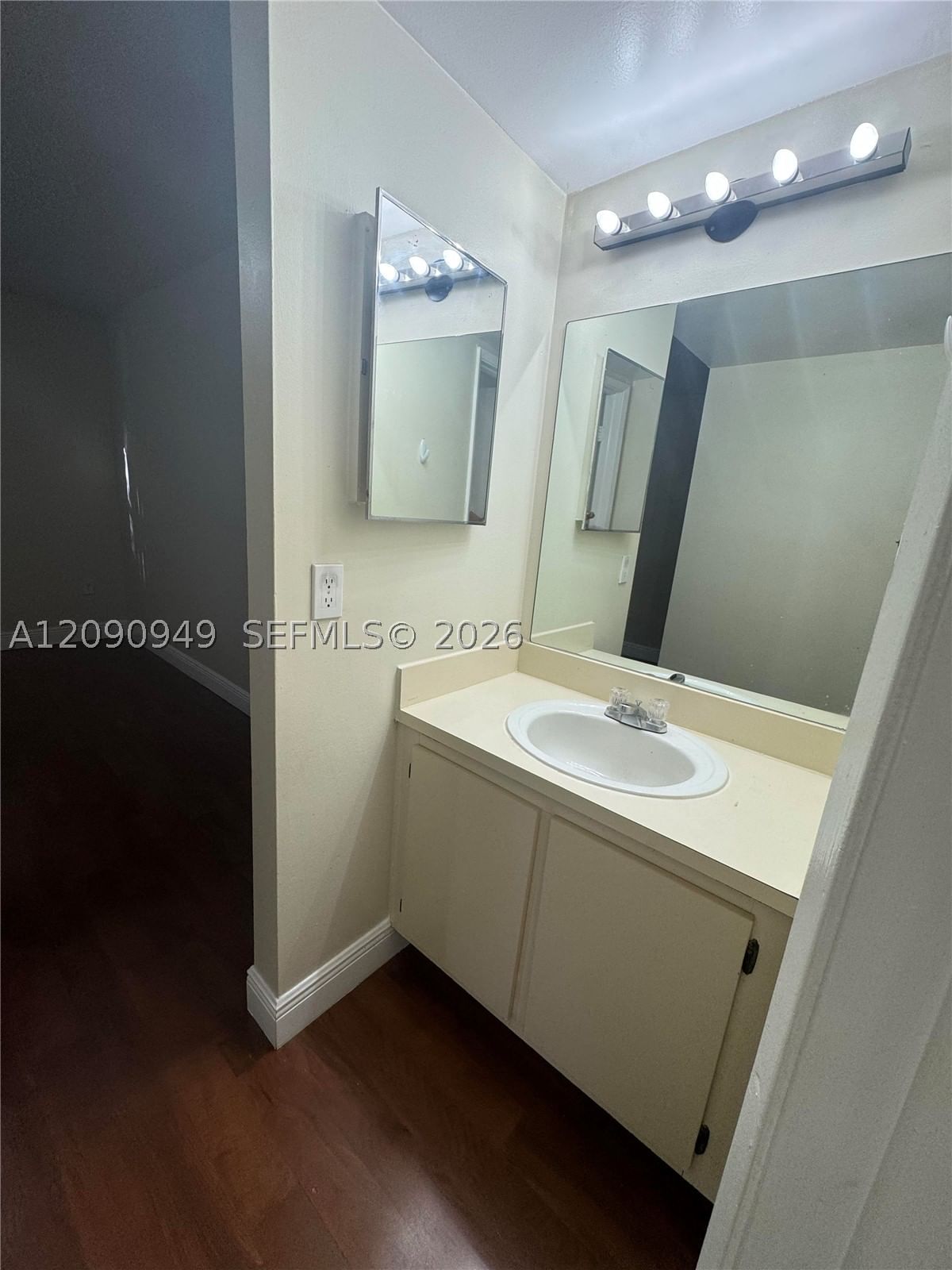 Real estate property located at 9969 Nob Hill Ct #9969, Broward, Villas De Venezia Condo, Sunrise, FL