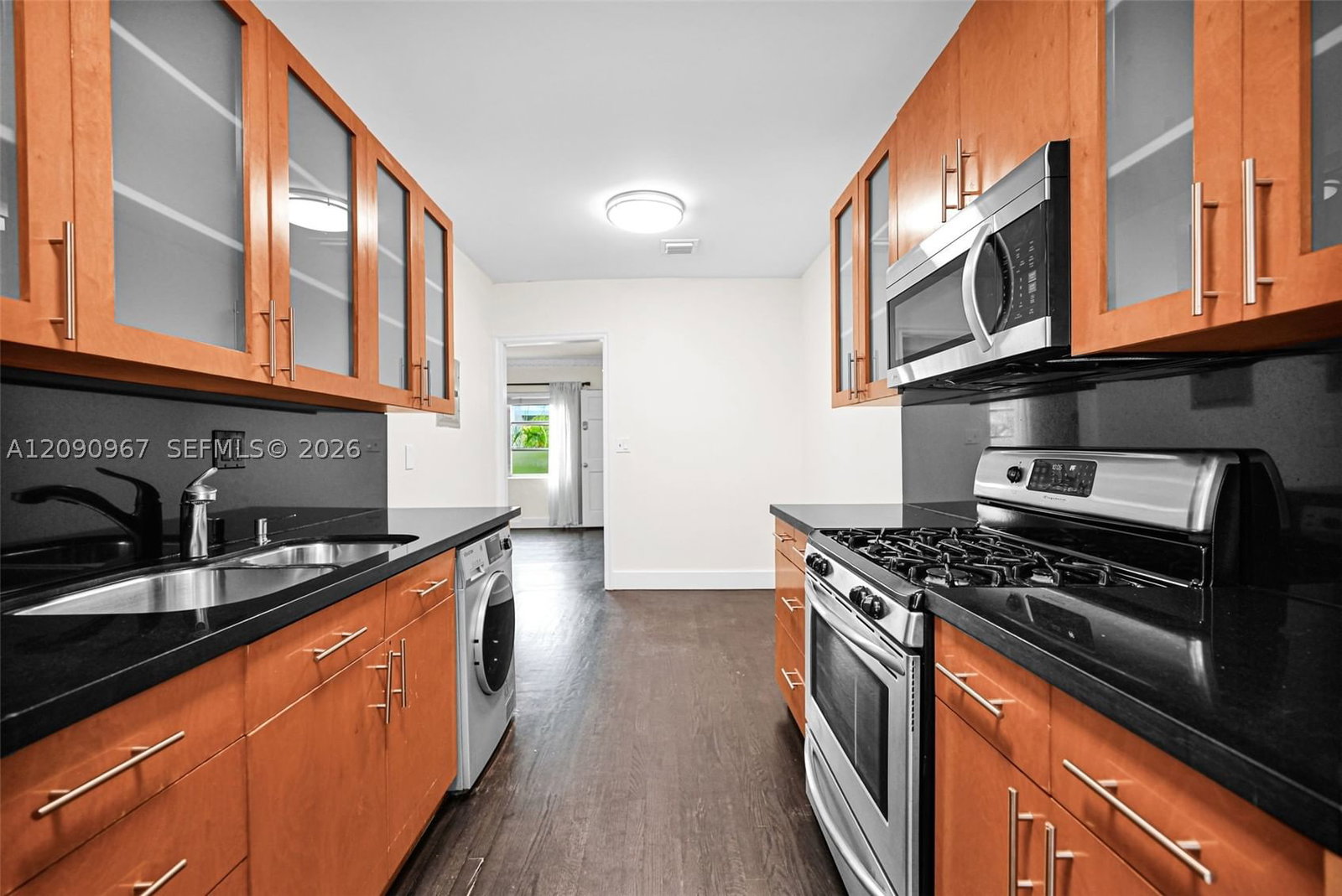 Real estate property located at 846 Jefferson Ave #8, Miami-dade, Flamingo Wave Condo, Miami Beach, FL