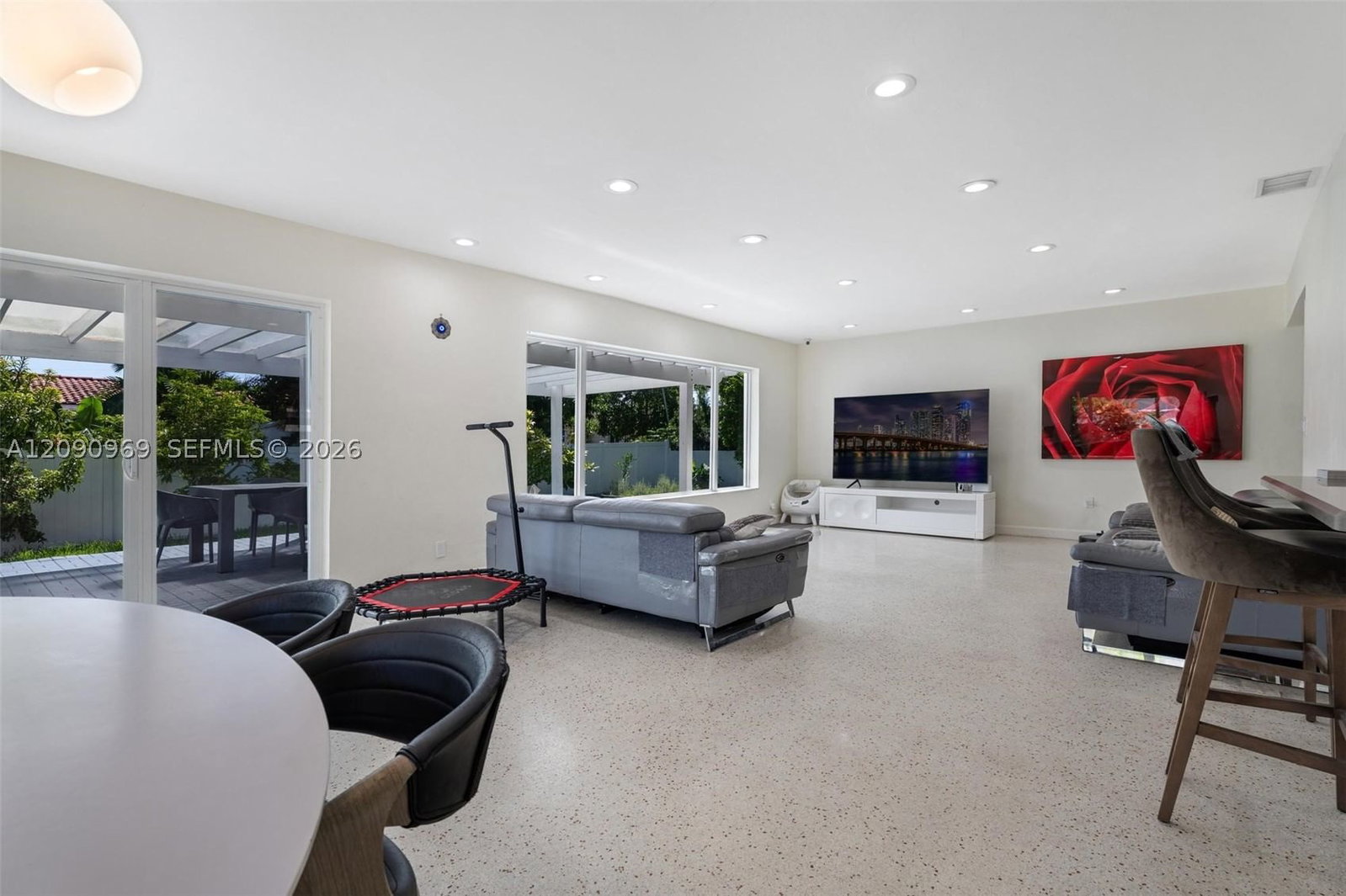 Real estate property located at 9217 Bay Dr, Miami-dade, Altos Del Mar No 5, Surfside, FL