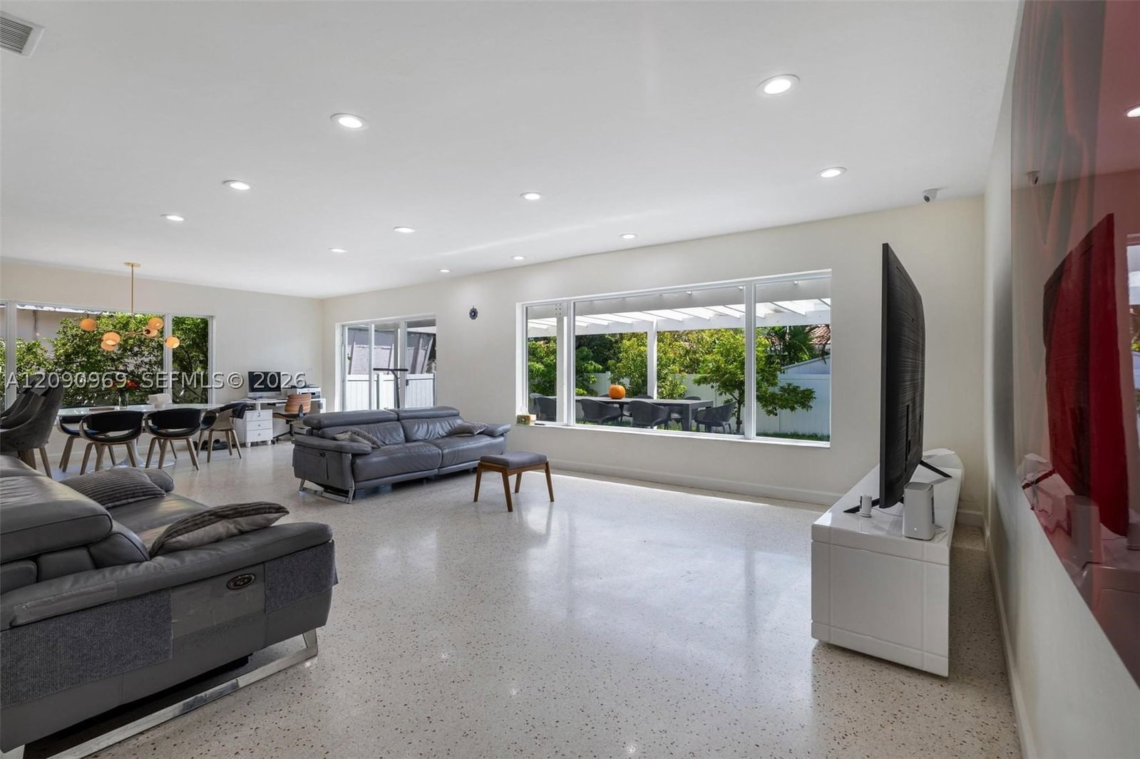 Real estate property located at 9217 Bay Dr, Miami-dade, Altos Del Mar No 5, Surfside, FL