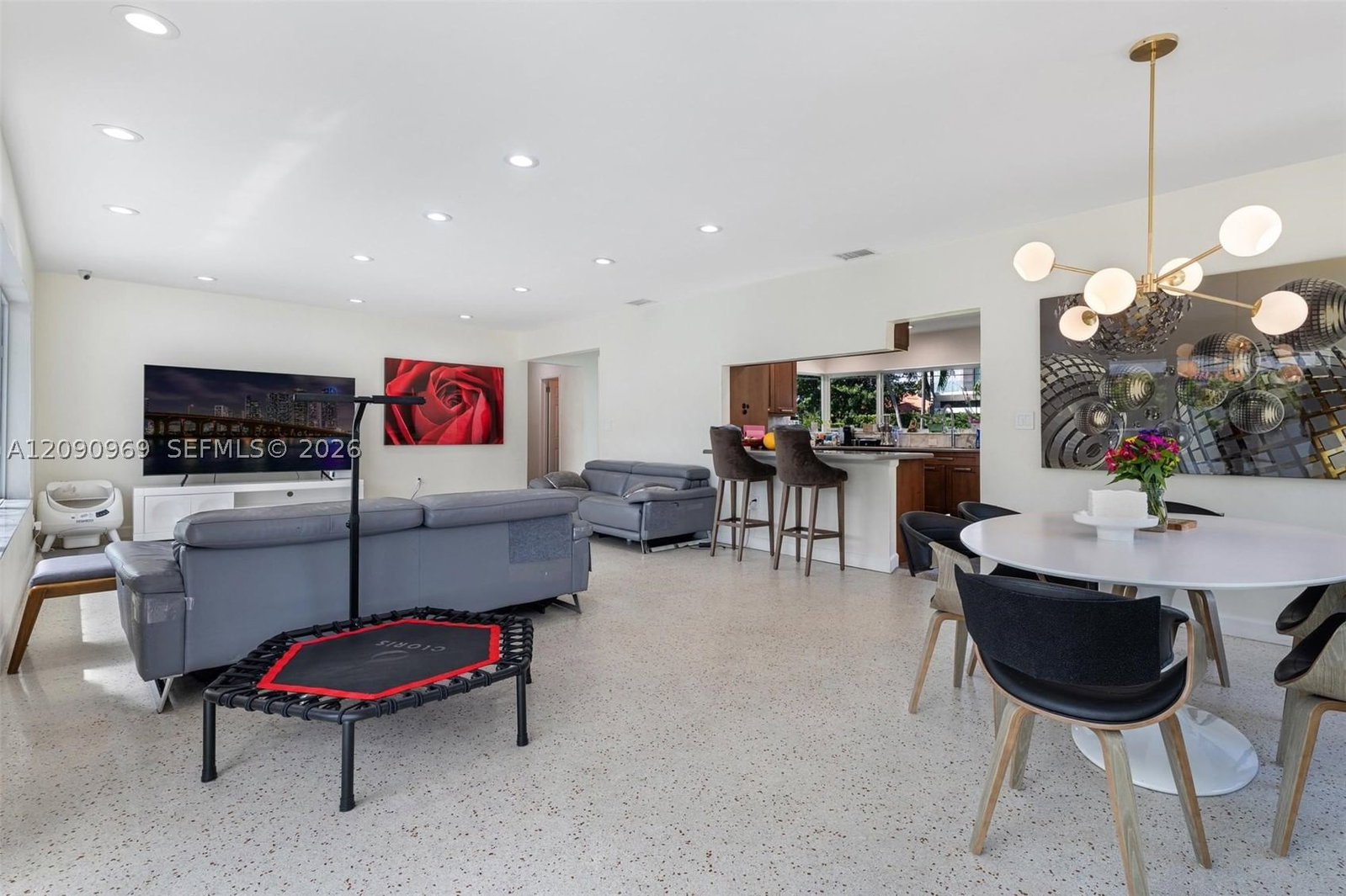 Real estate property located at 9217 Bay Dr, Miami-dade, Altos Del Mar No 5, Surfside, FL