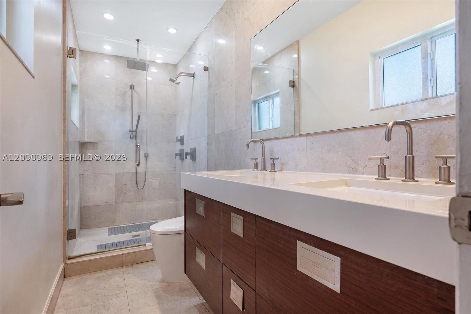 Real estate property located at 9217 Bay Dr, Miami-dade, Altos Del Mar No 5, Surfside, FL