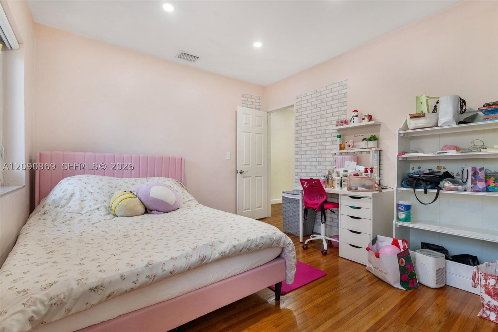 Real estate property located at 9217 Bay Dr, Miami-dade, Altos Del Mar No 5, Surfside, FL