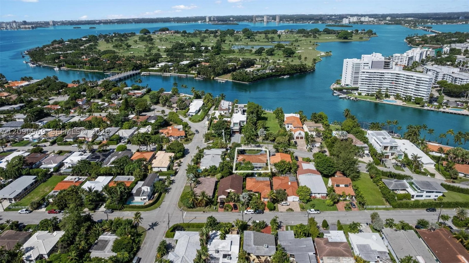 Real estate property located at 9217 Bay Dr, Miami-dade, Altos Del Mar No 5, Surfside, FL